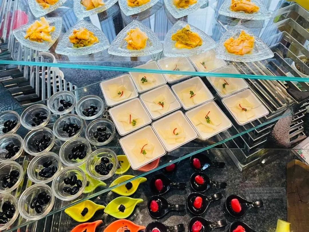 Breakfast in River Forest Leisure Farm