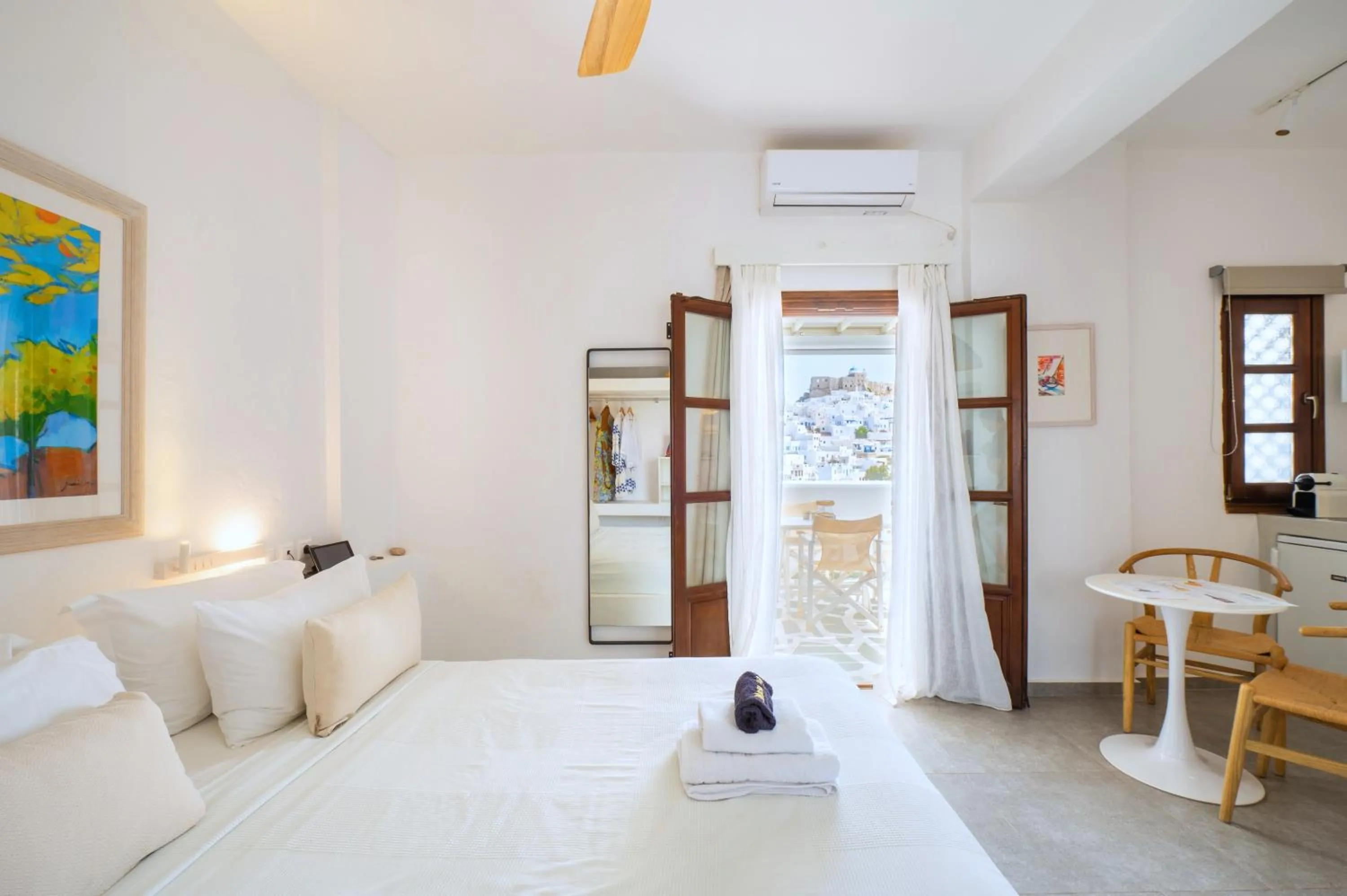 Bed in Kallichoron Art Boutique Hotel