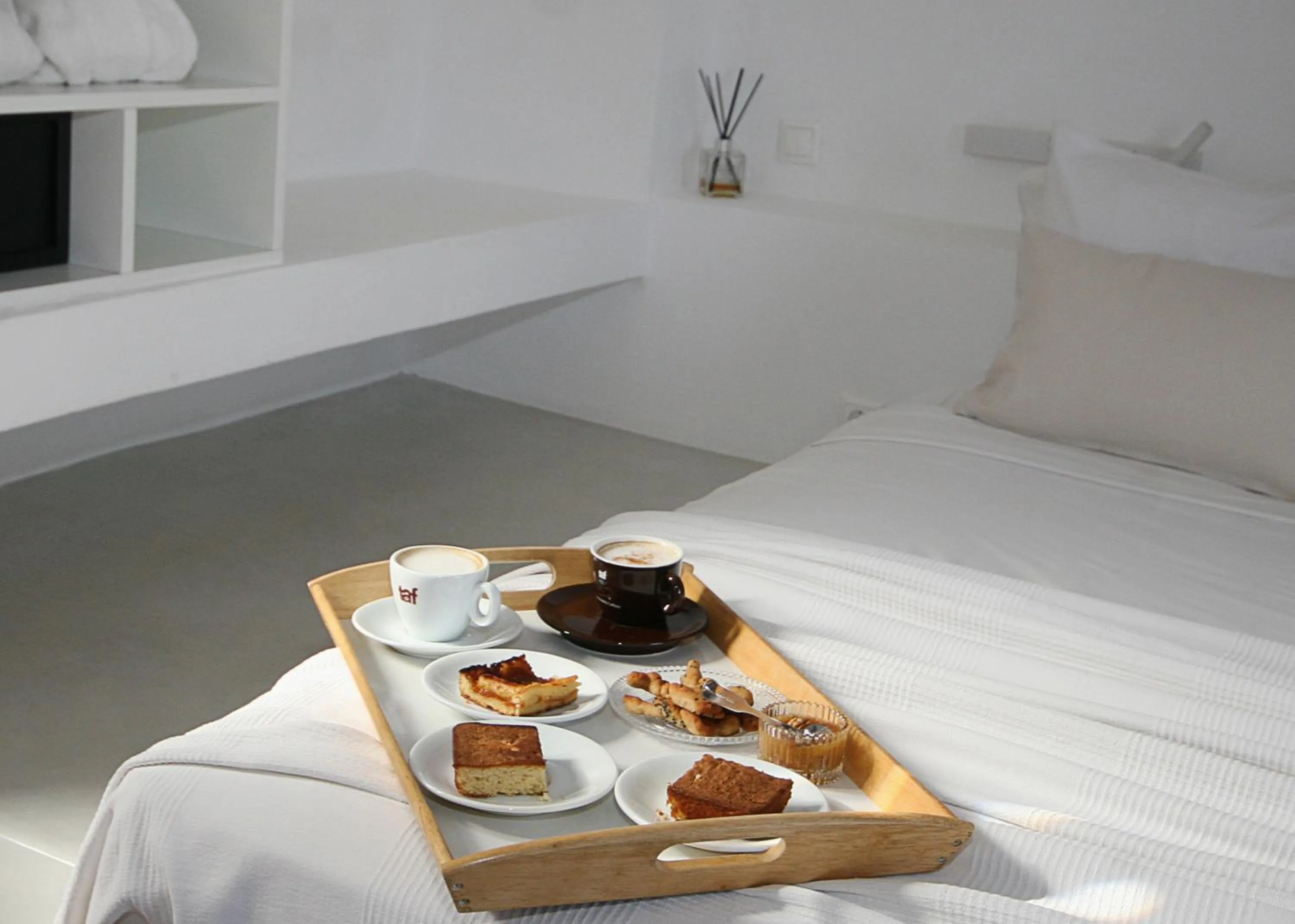Breakfast, Bed in Kallichoron Art Boutique Hotel