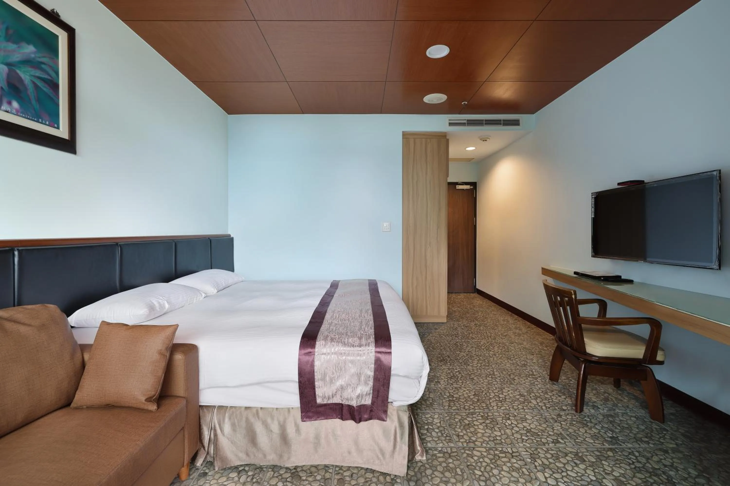 Photo of the whole room, Bed in Shante Hotel Shitou