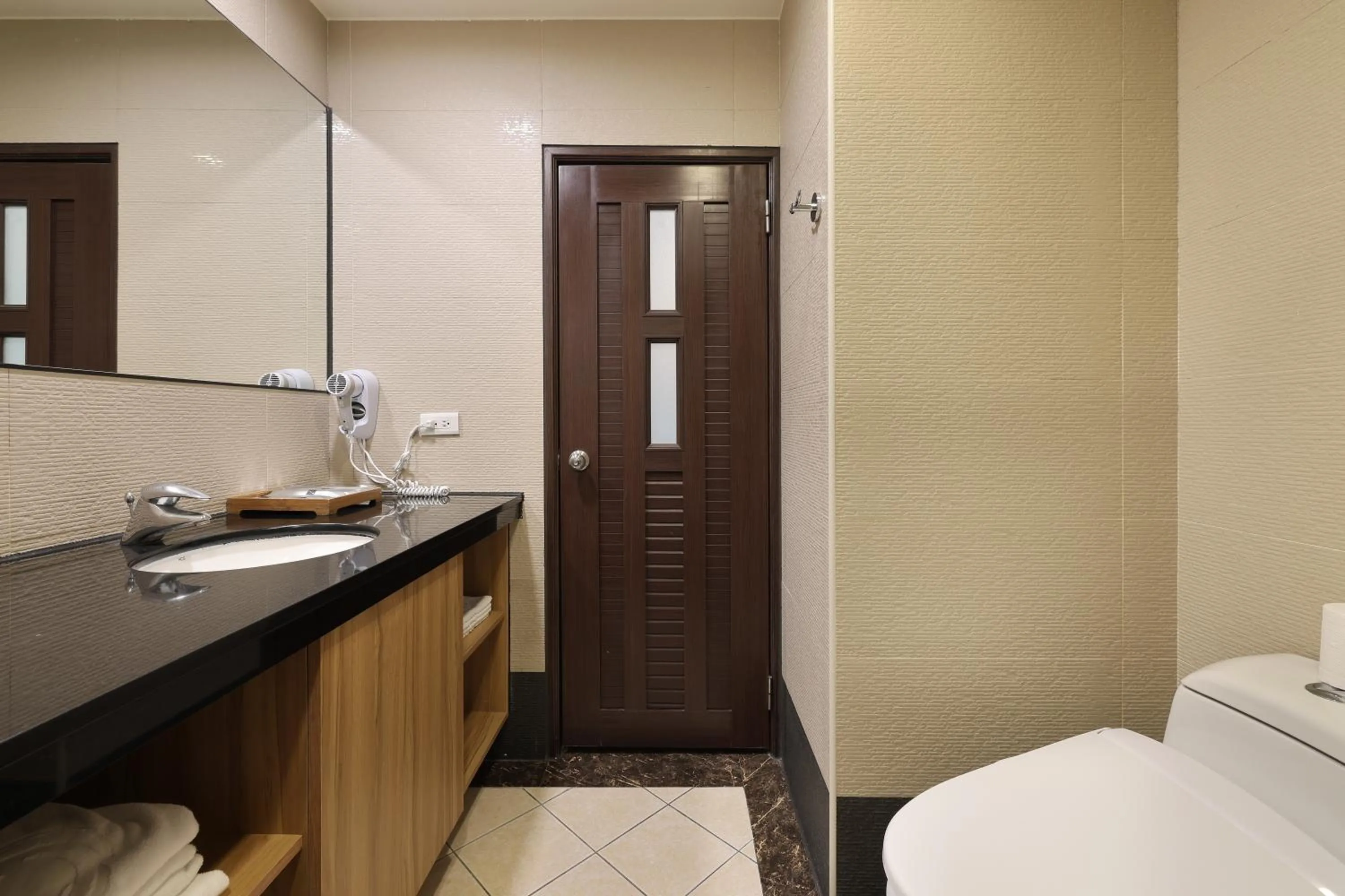 Standard Twin Room in Shante Hotel Shitou