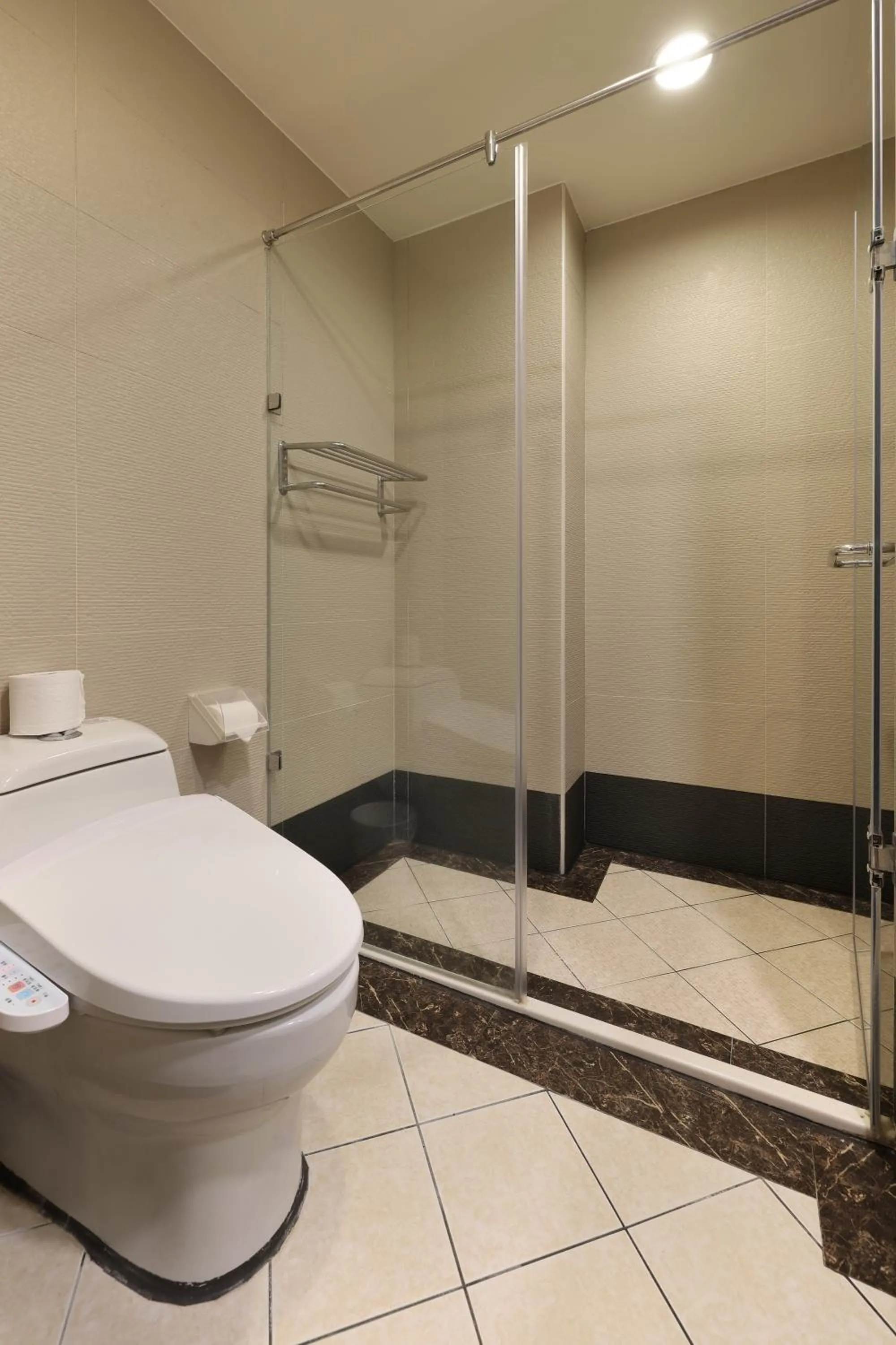 Bathroom in Shante Hotel Shitou