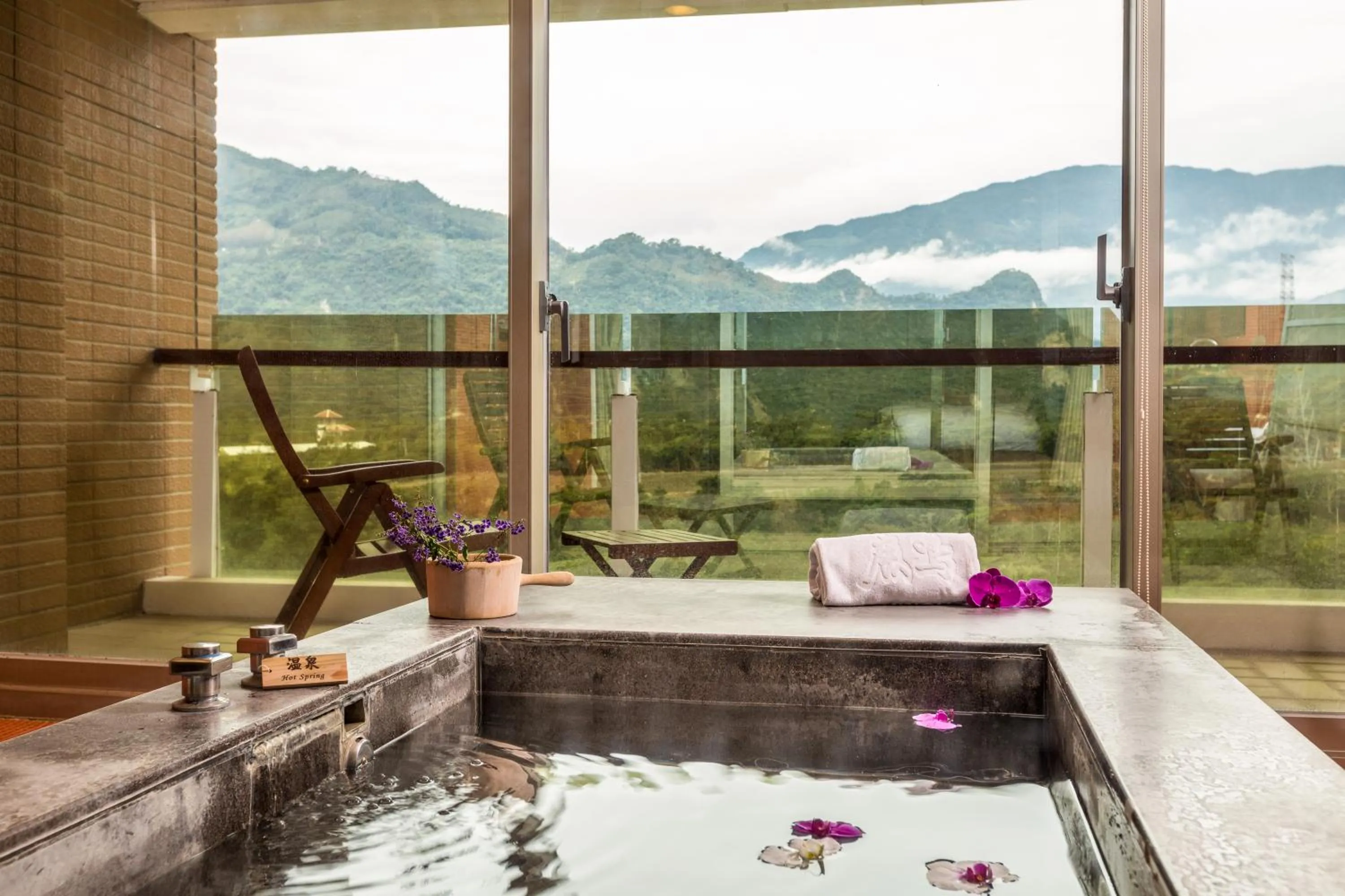 Luminous Hot Spring Resort & SPA