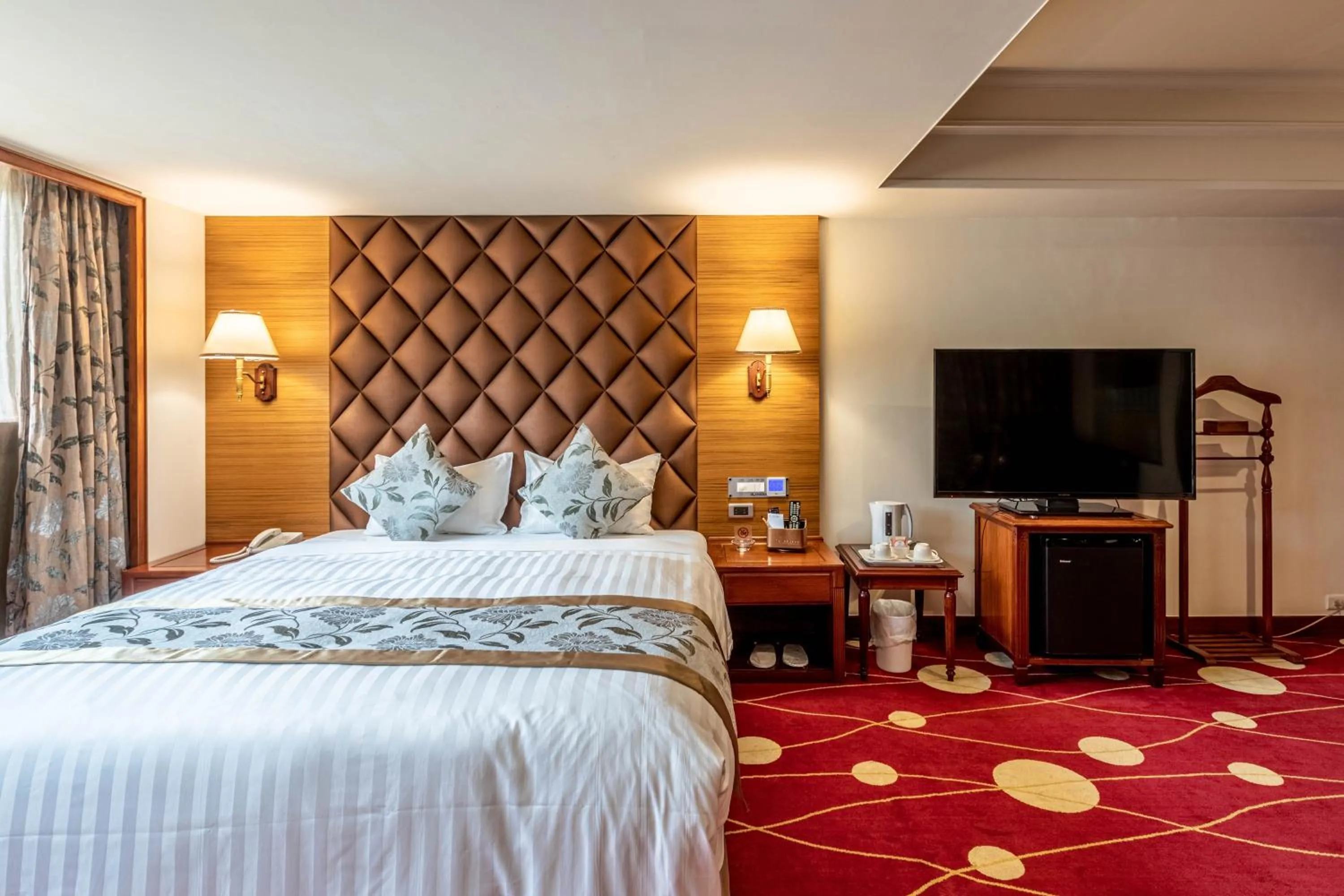 Photo of the whole room, Bed in Chyuan Du Spring Resort