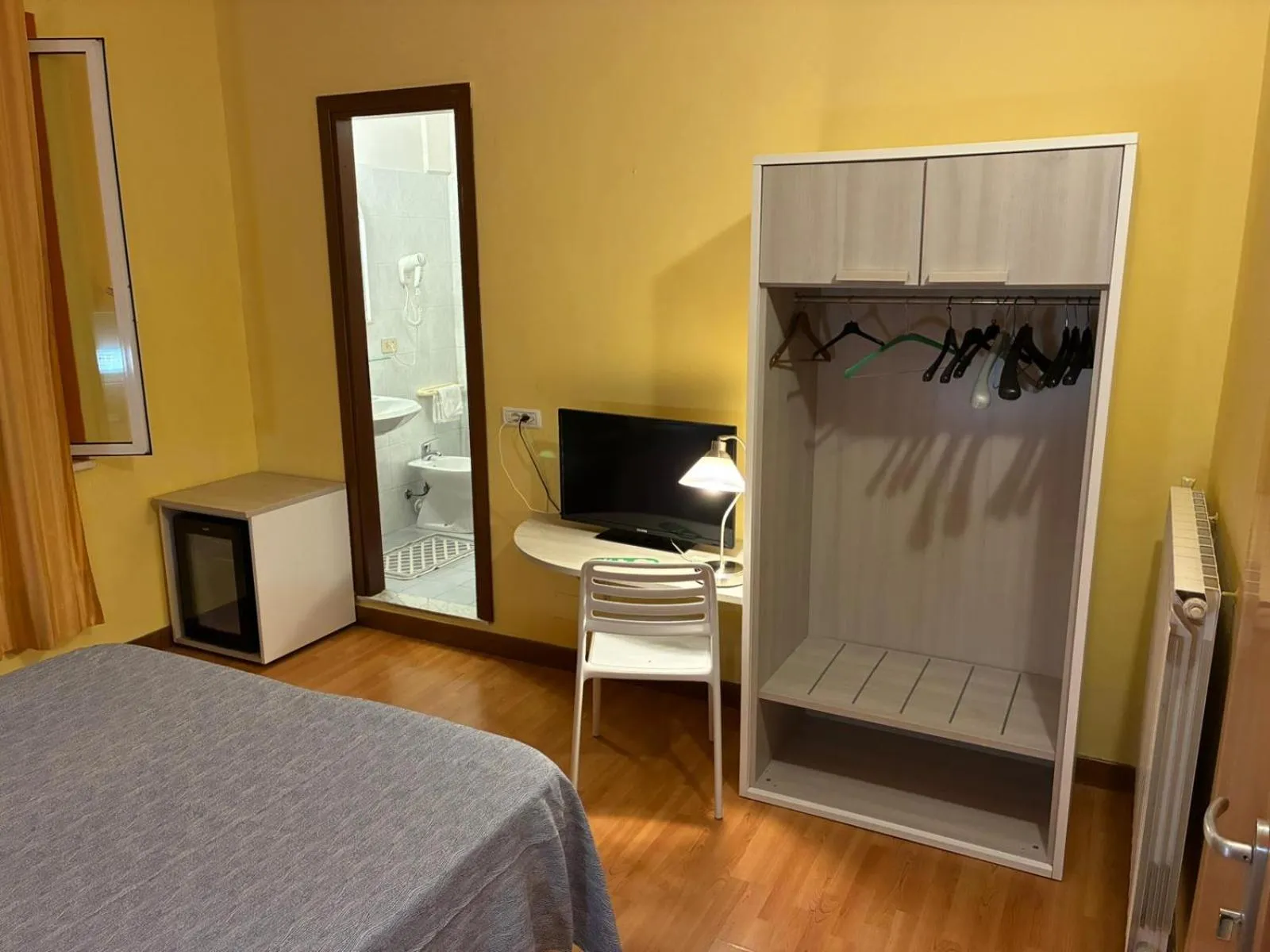 Bed in Hotel Annunziata