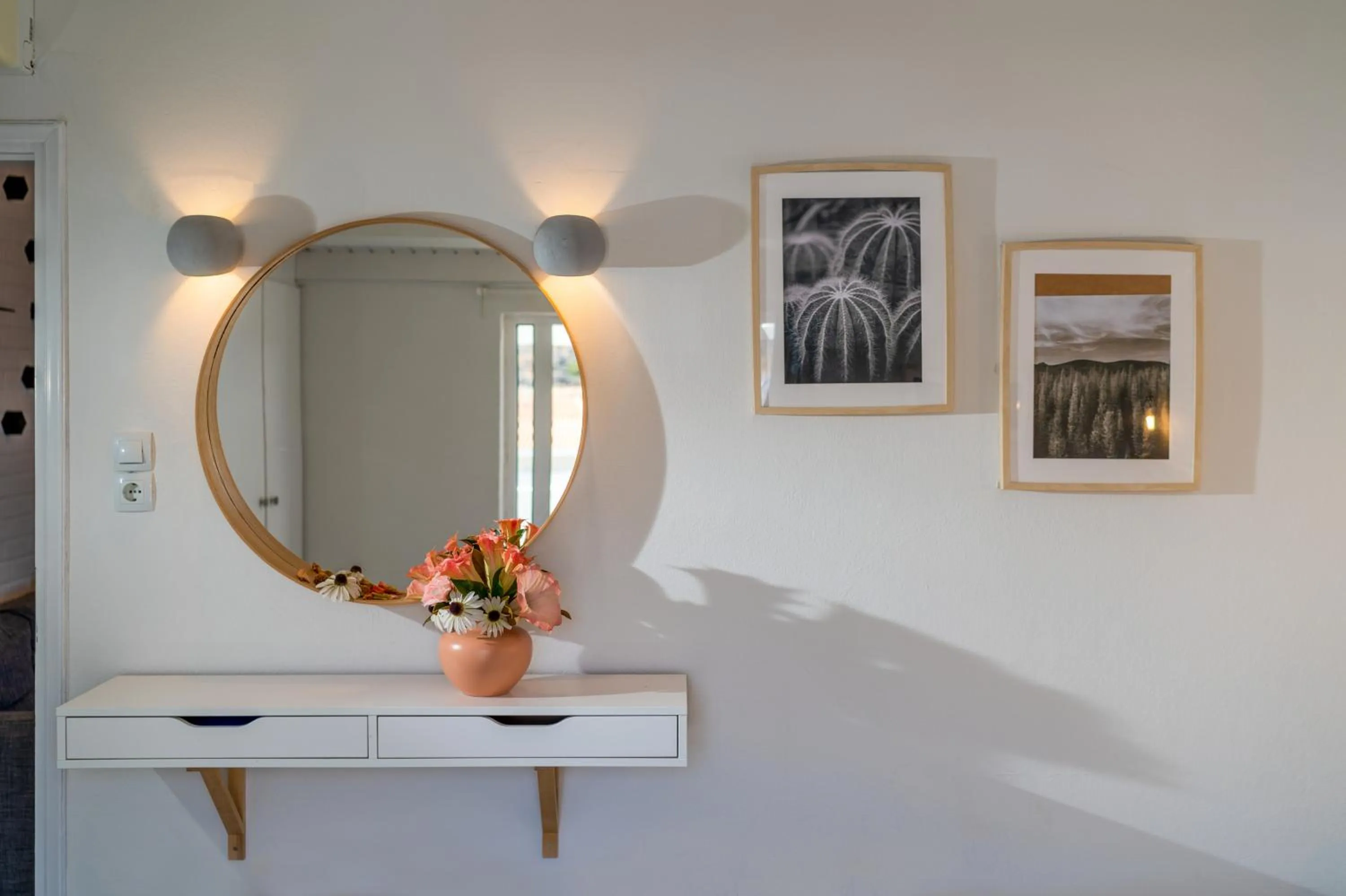 Decorative detail in Castello Apartments