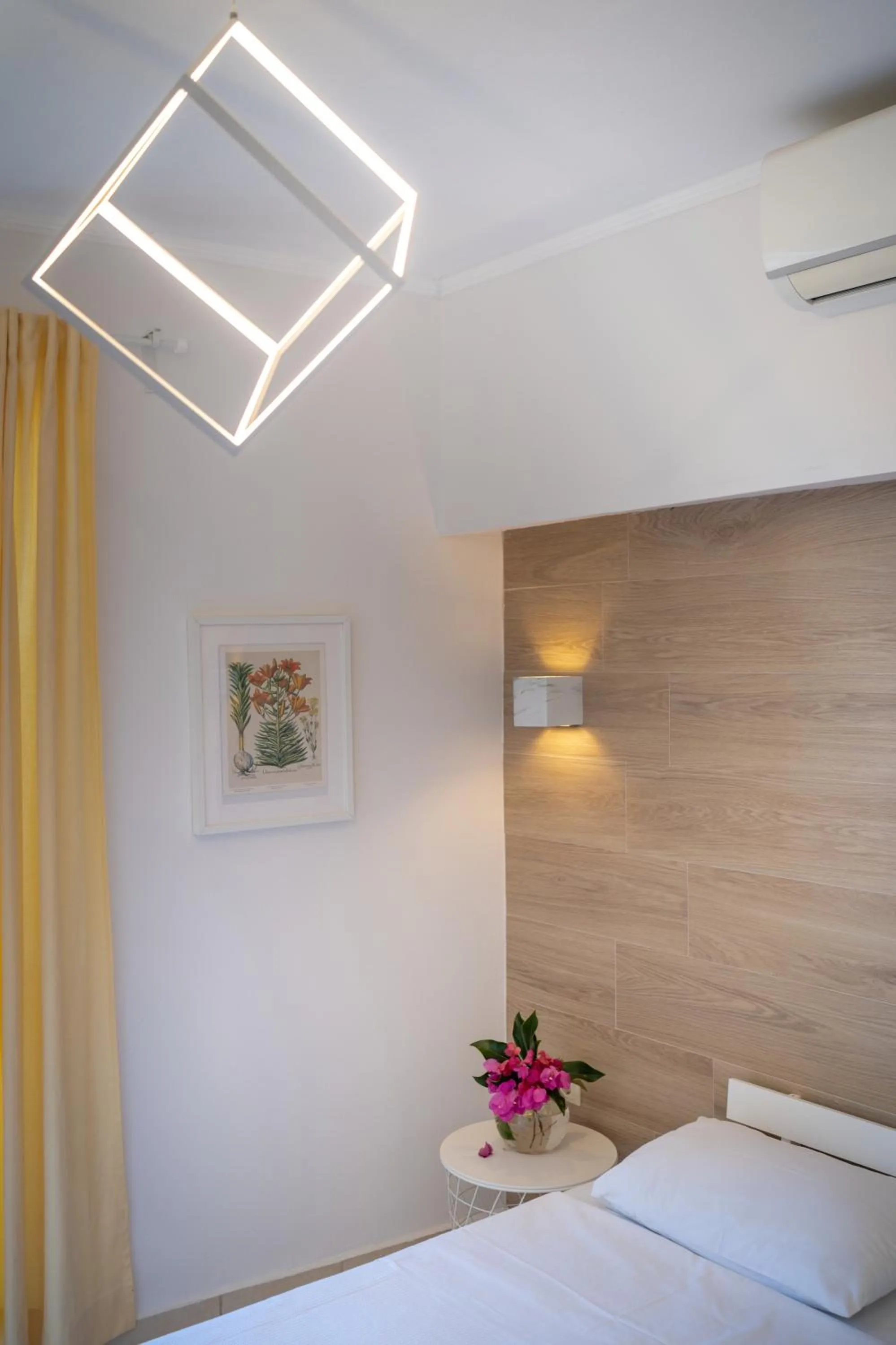 Decorative detail, Bed in Castello Apartments