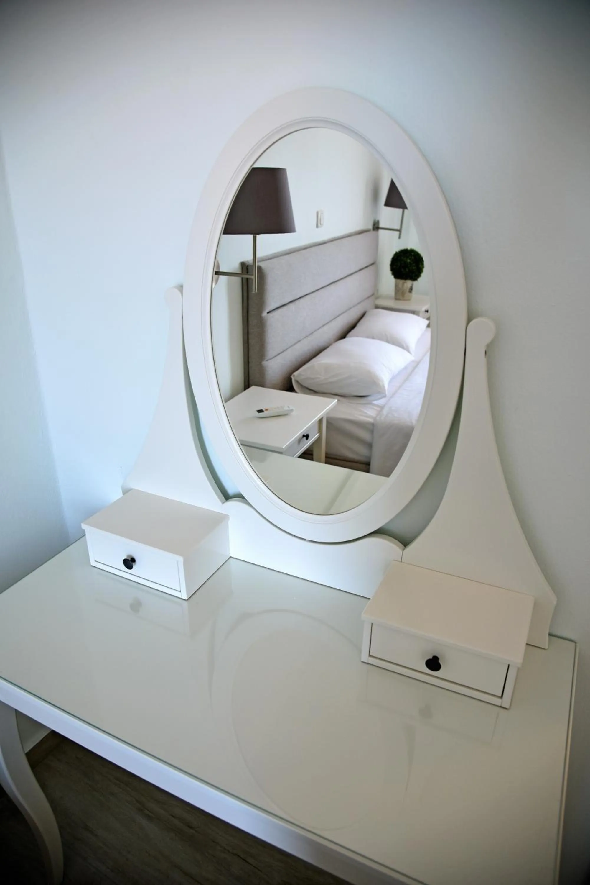 Decorative detail, Bed in Castello Apartments