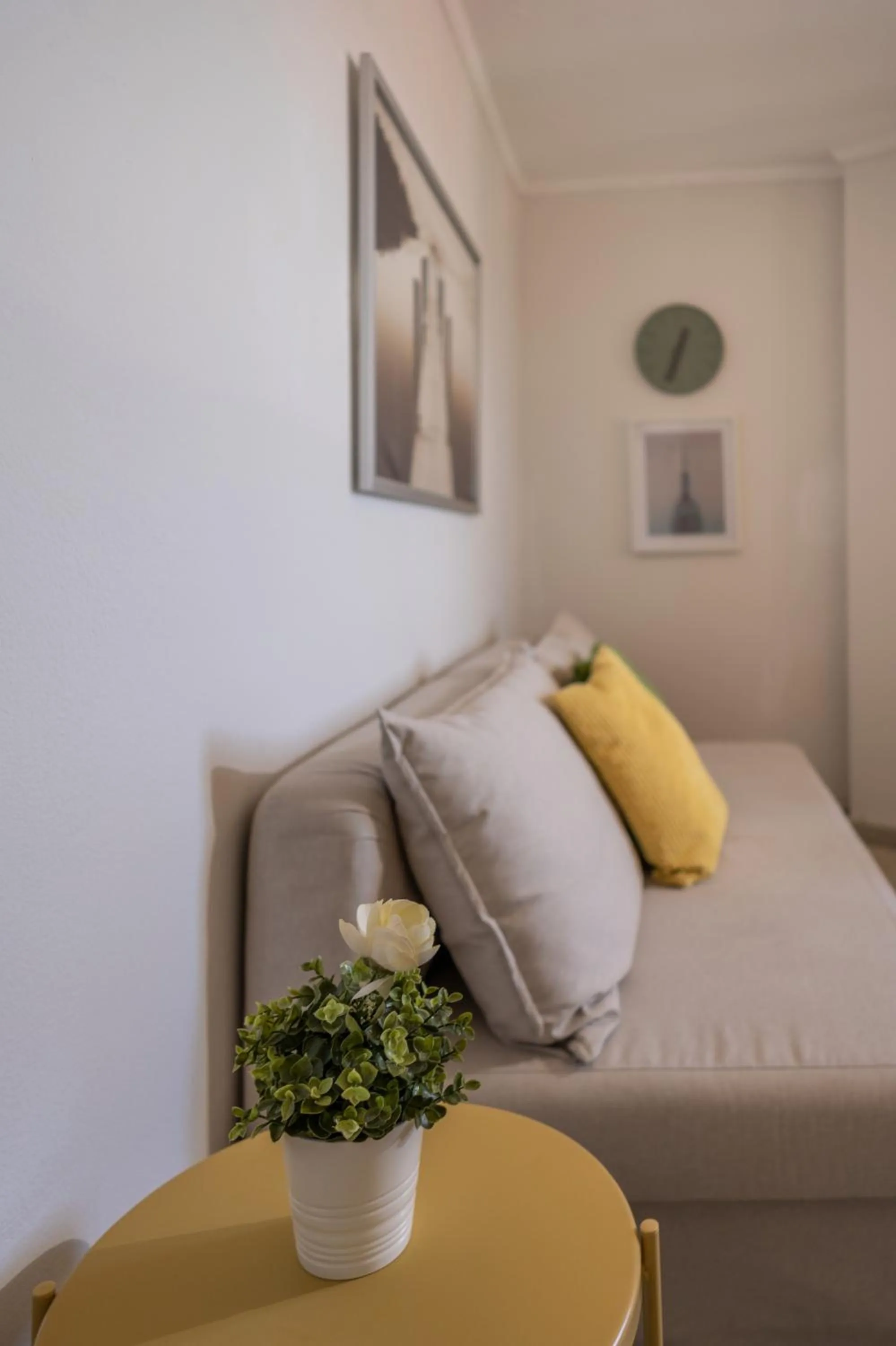 Living room, Bed in Castello Apartments