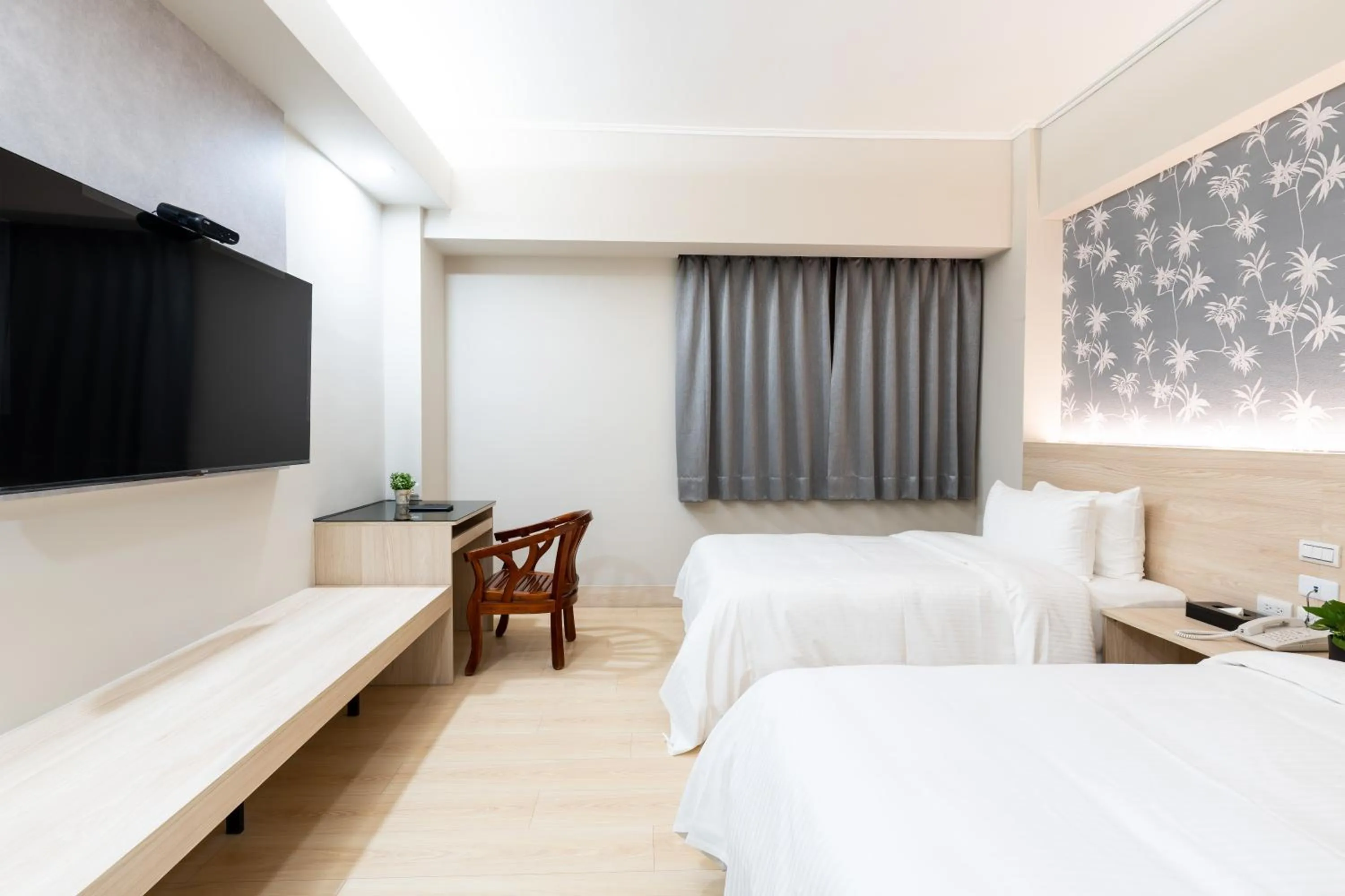 Bedroom, Bed in Etung Hotel