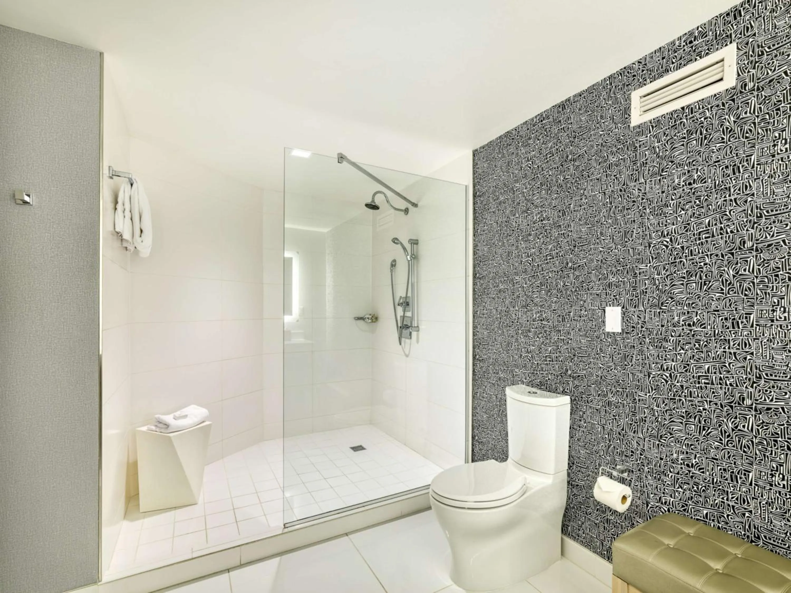 Bathroom in The Royal Sonesta Minneapolis Downtown