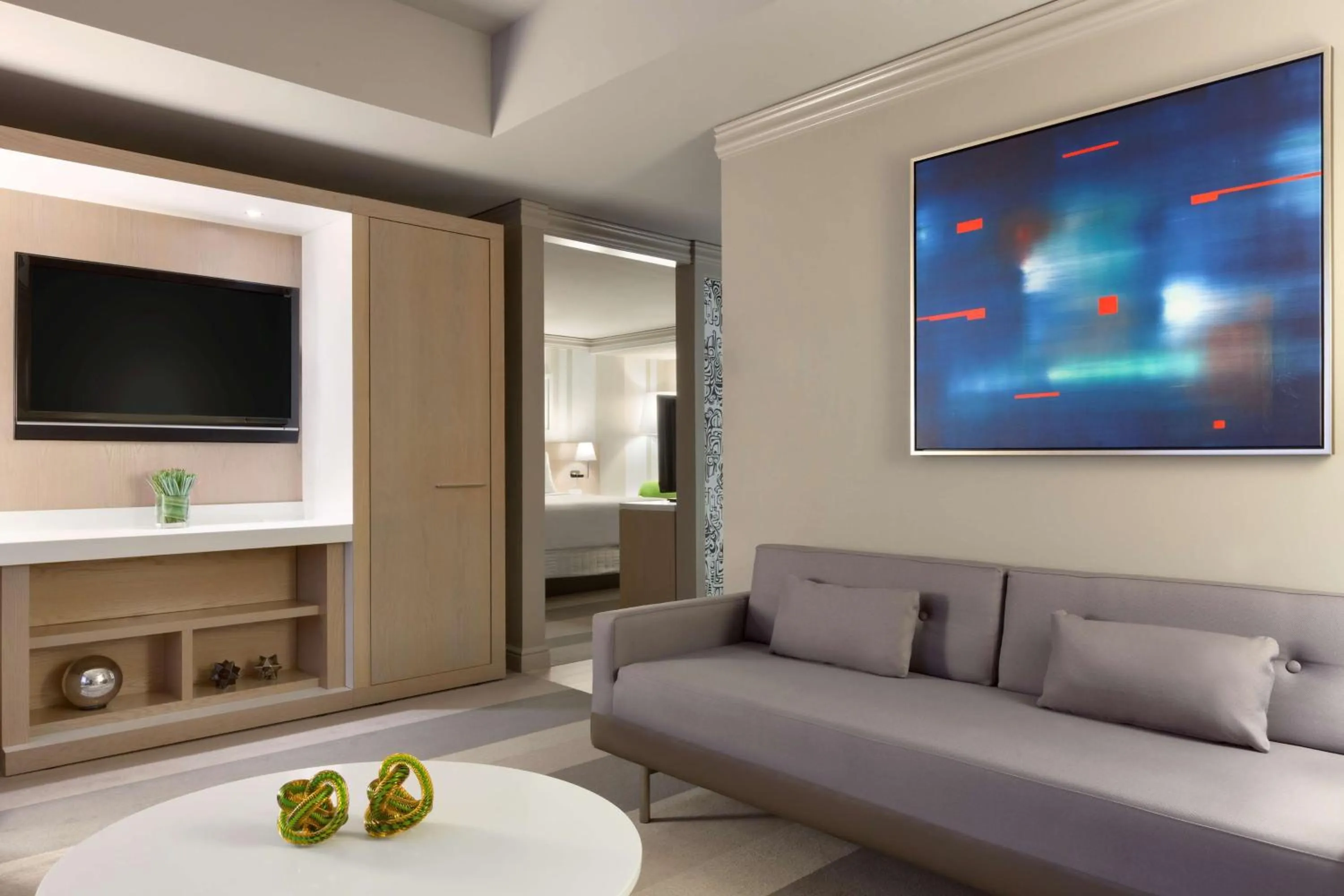 Photo of the whole room in The Royal Sonesta Minneapolis Downtown