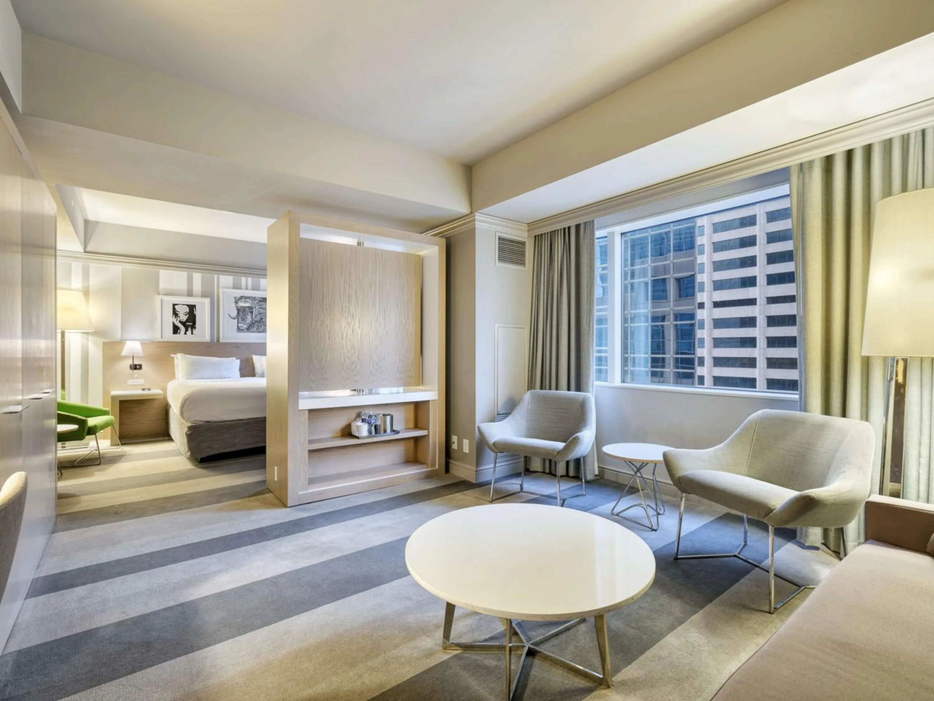 Photo of the whole room in The Royal Sonesta Minneapolis Downtown