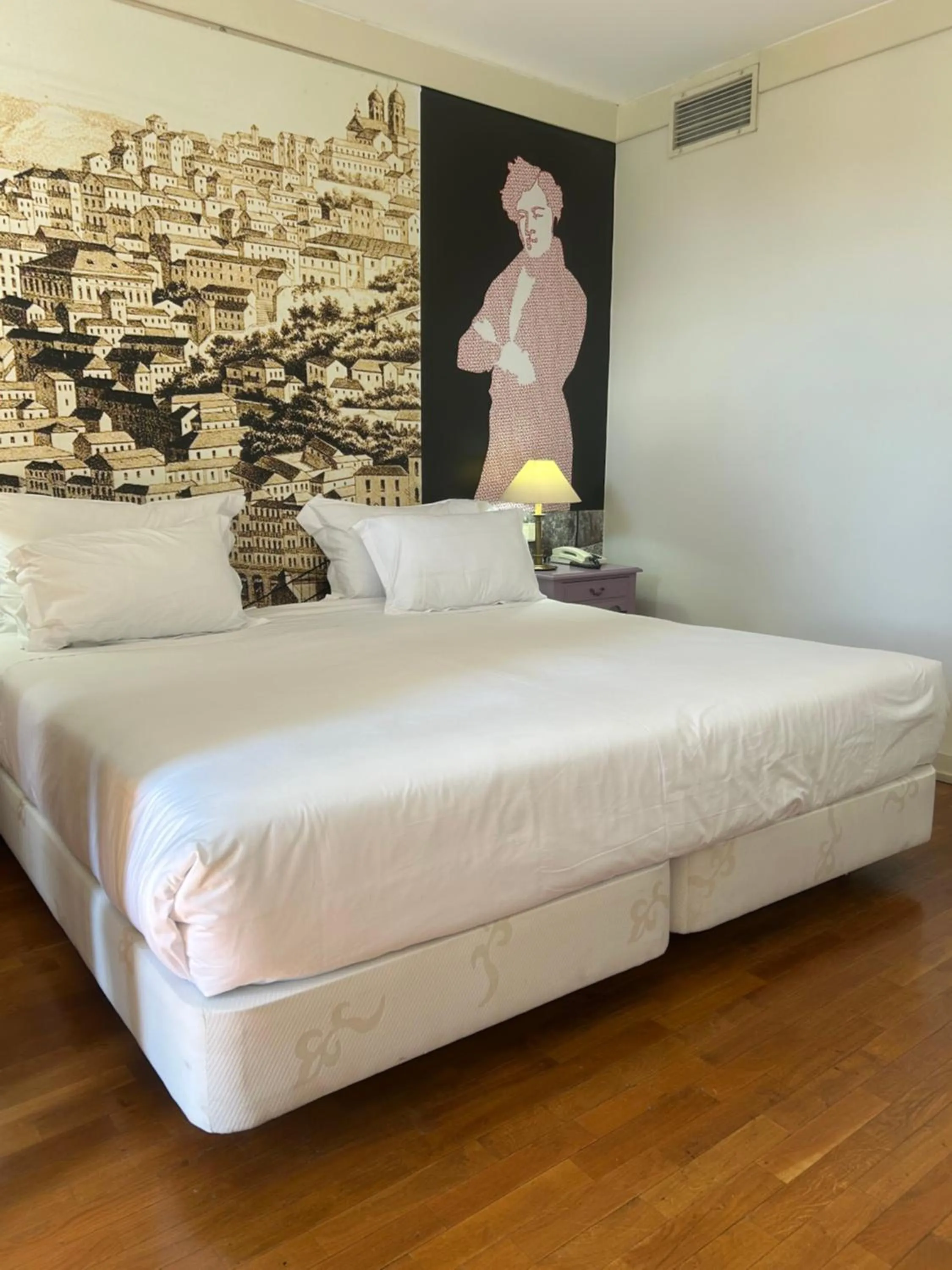 Deluxe Double or Twin Room with Balcony in Forrester Essence Douro Hotel - by Unlock Hotels