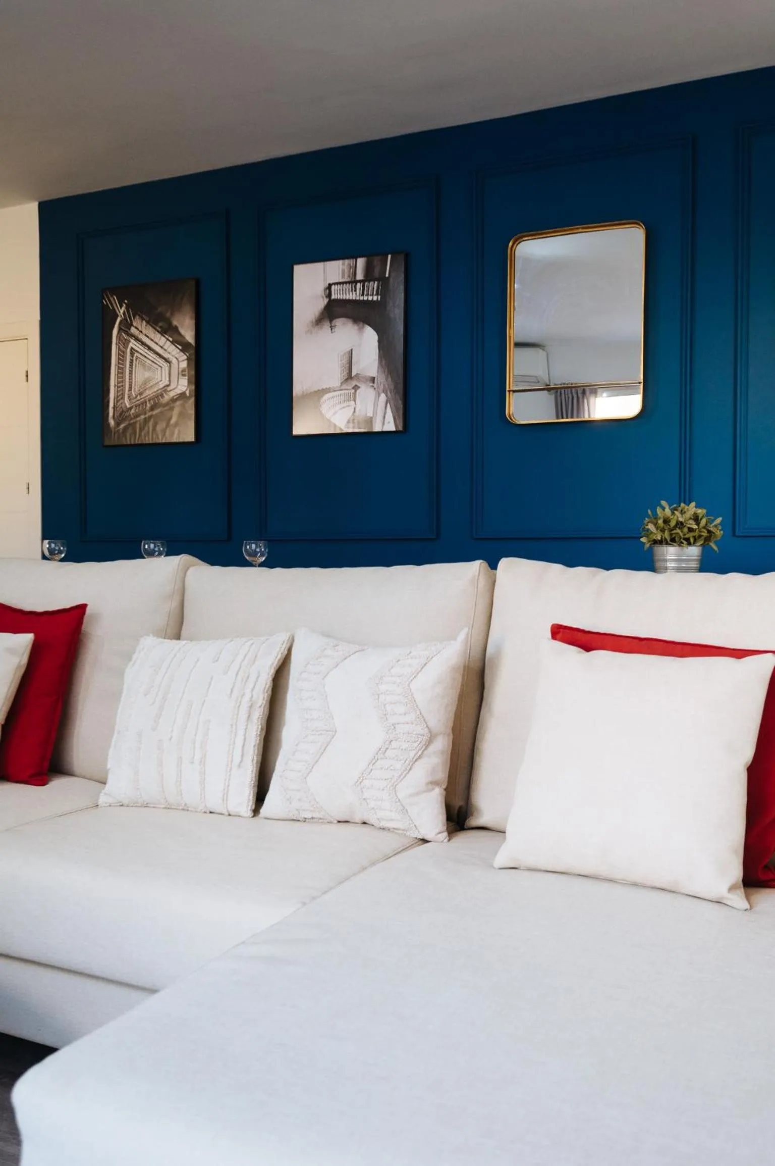 Living room in The Zentral Suites & Apartments