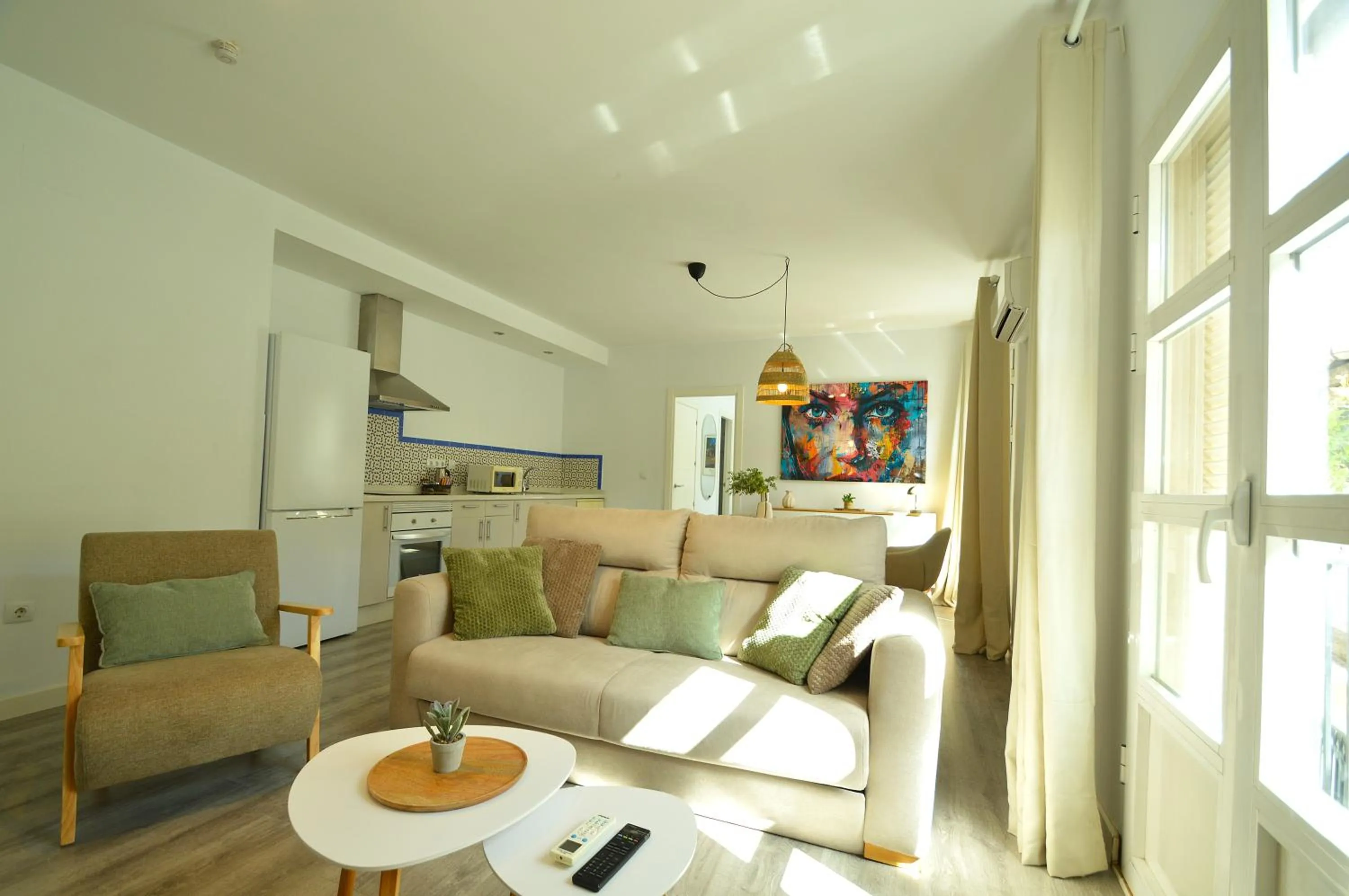 Kitchen or kitchenette in The Zentral Suites & Apartments