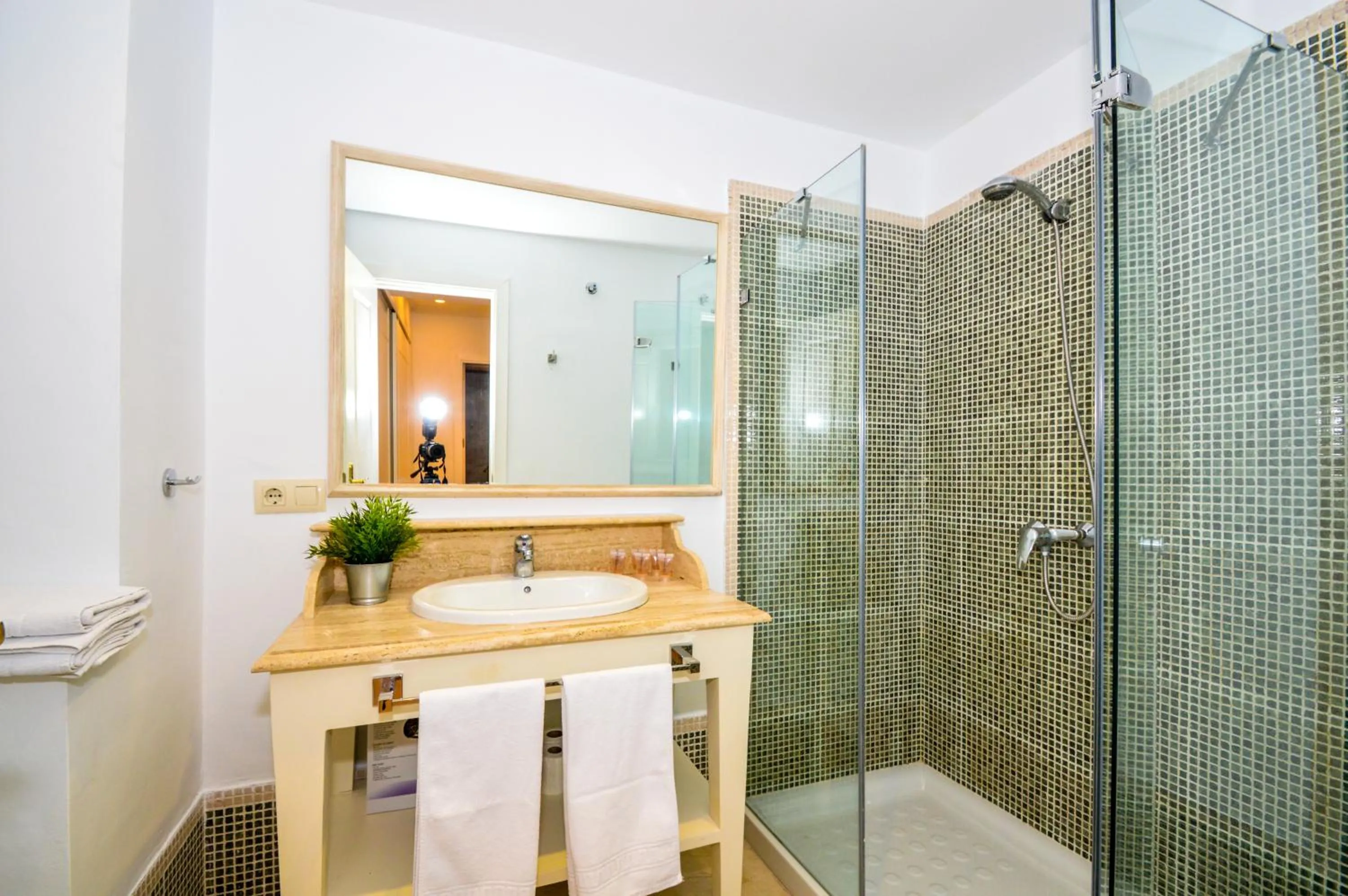 Bathroom in The Zentral Suites & Apartments
