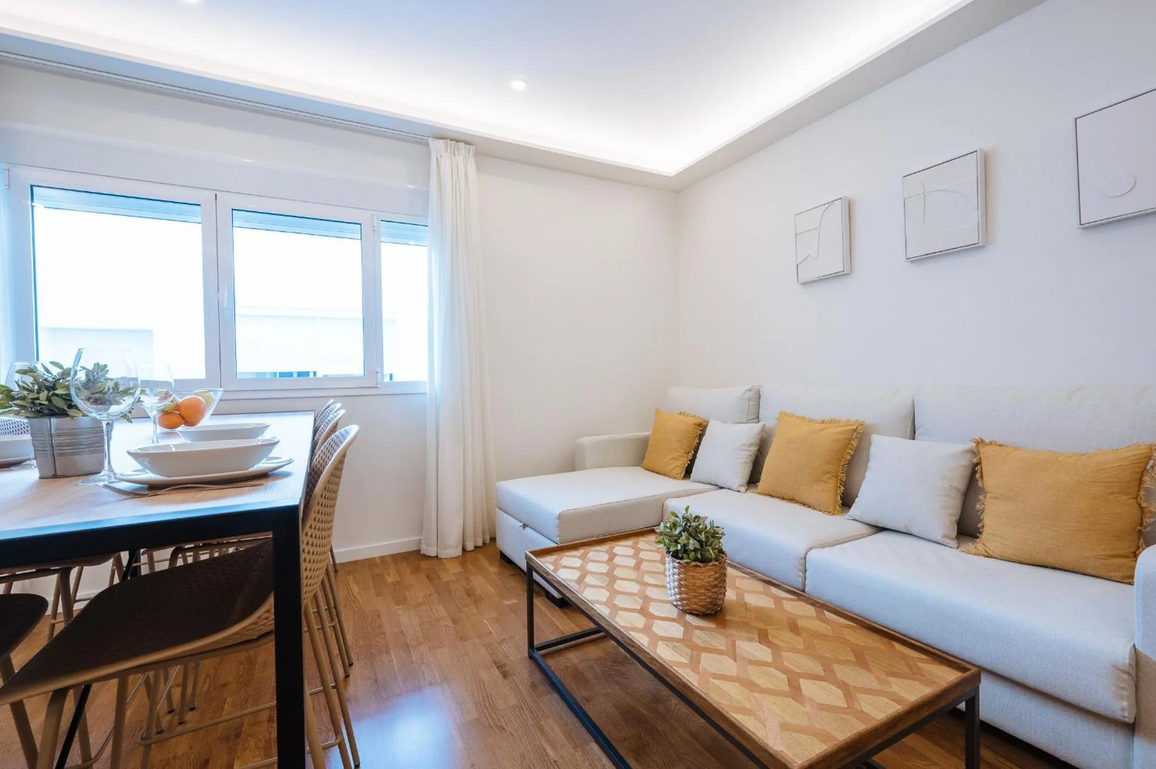 Living room in The Zentral Suites & Apartments