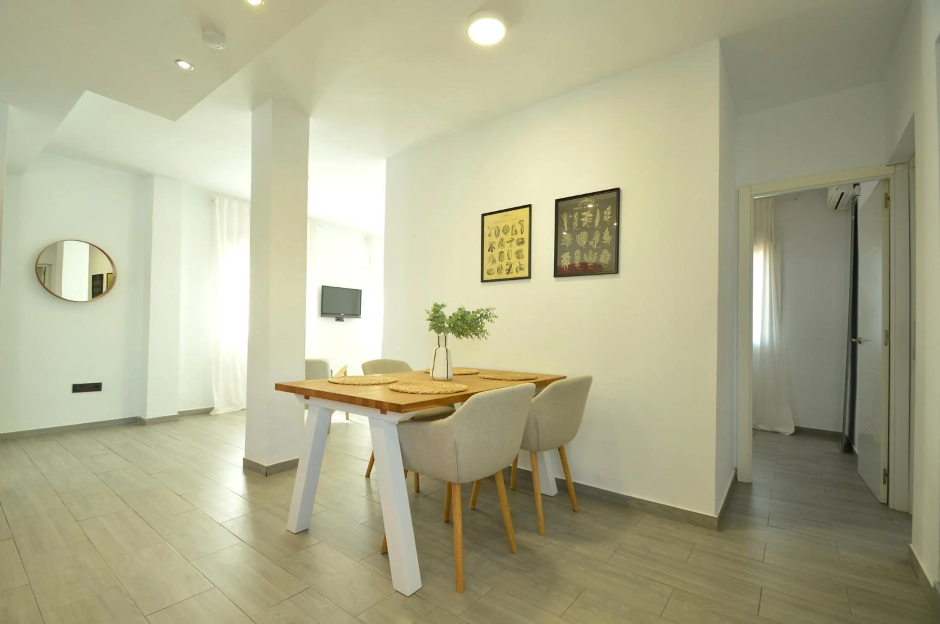 Dining area in The Zentral Suites & Apartments