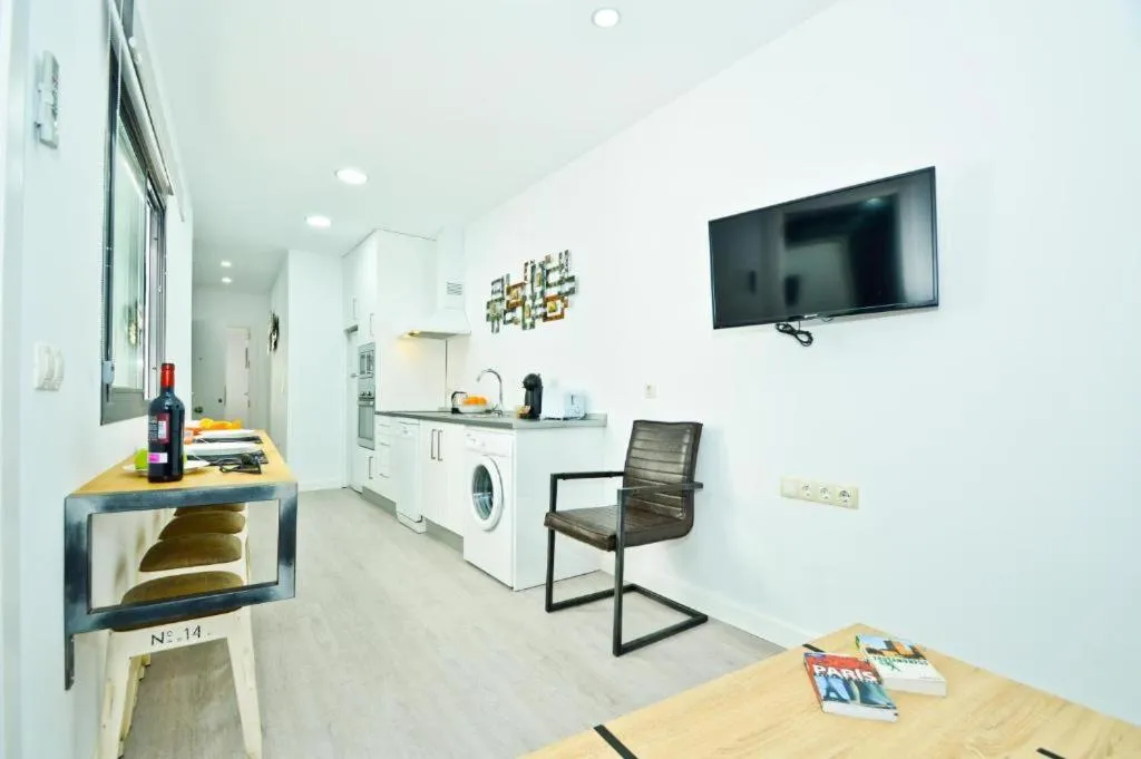 TV and multimedia in The Zentral Suites & Apartments