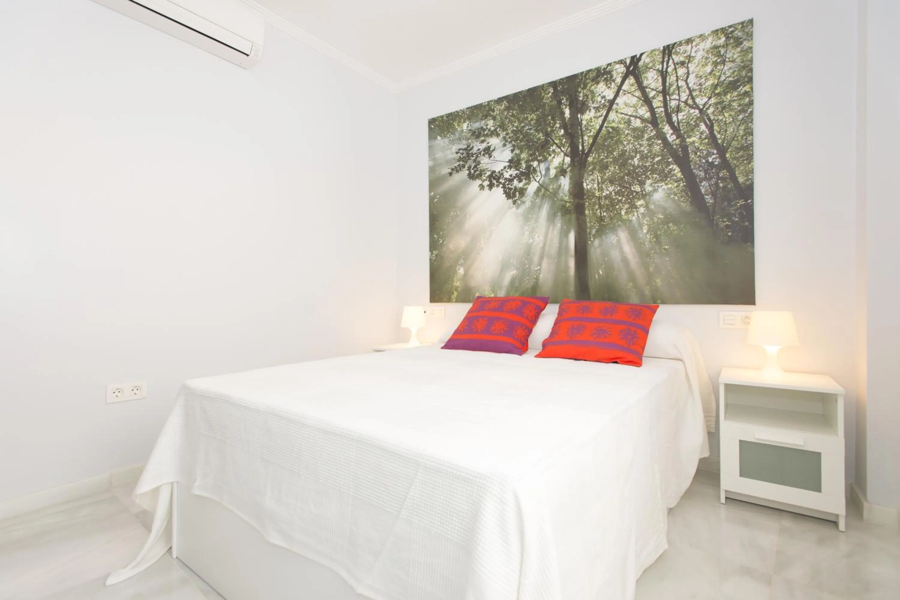 Bedroom, Bed in The Zentral Suites & Apartments