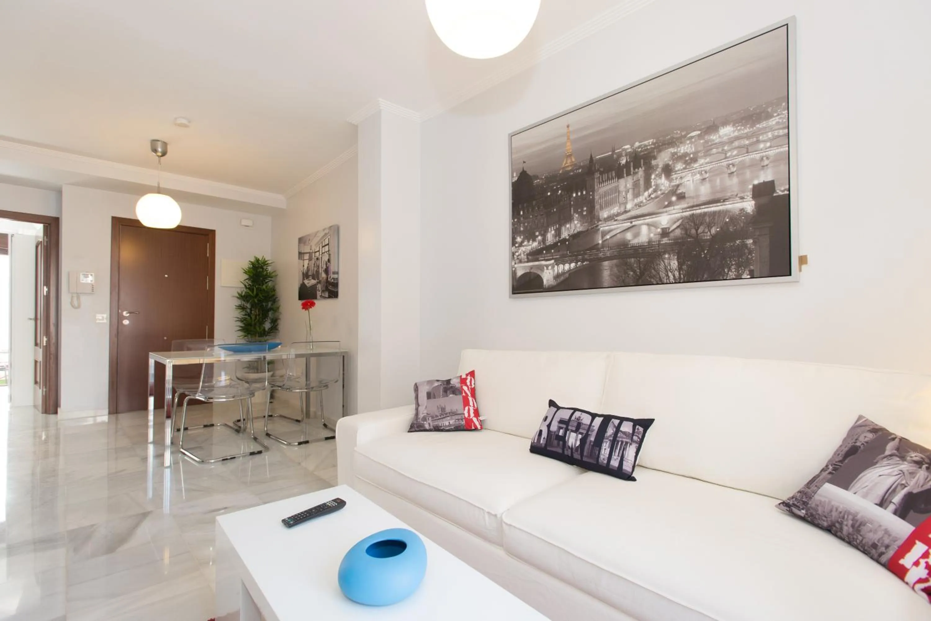 Living room in The Zentral Suites & Apartments