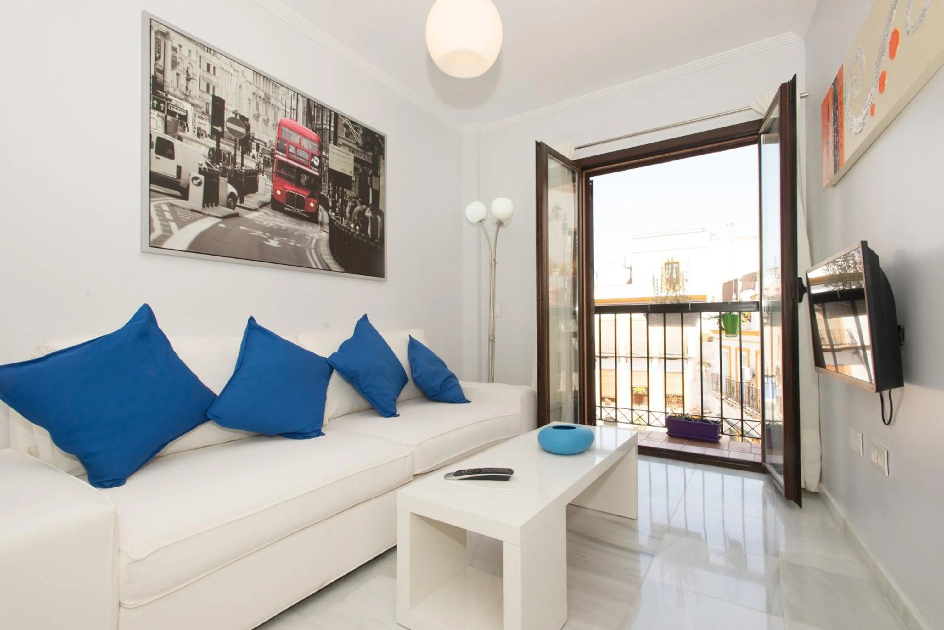 Living room in The Zentral Suites & Apartments