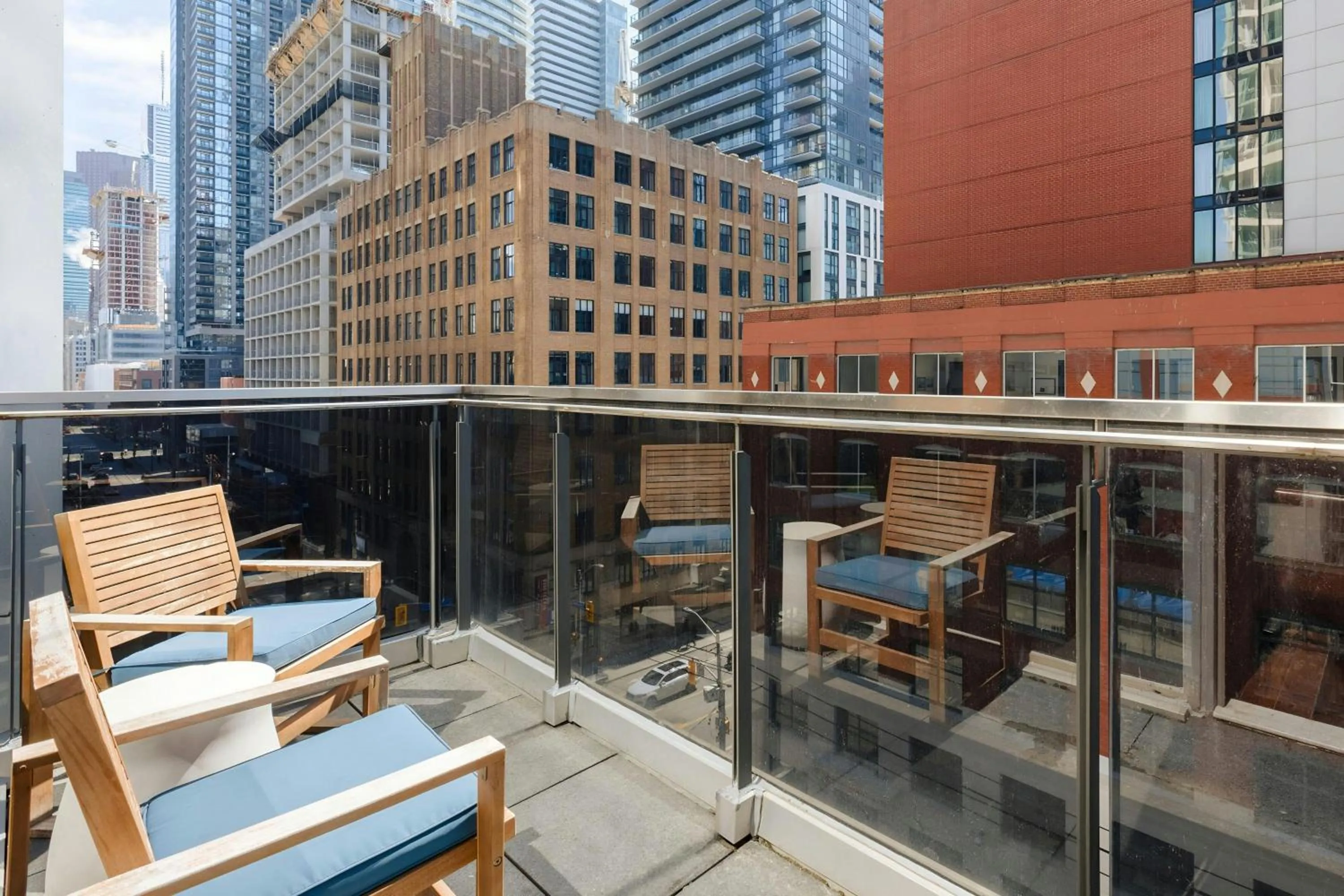 Bedroom in The Slate Hotel Downtown, Sonder by Marriott Bonvoy