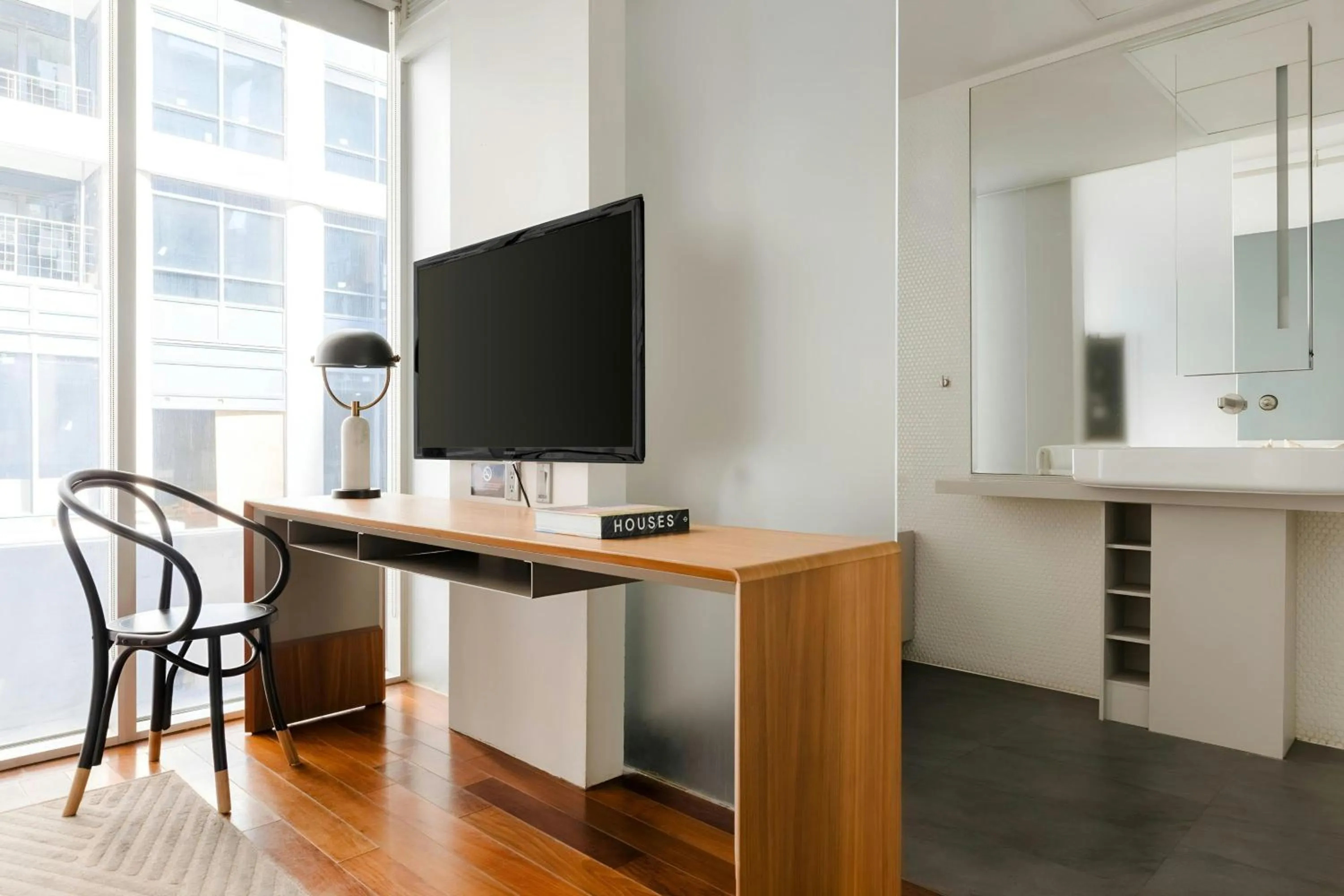 Bedroom in The Slate Hotel Downtown, Sonder by Marriott Bonvoy