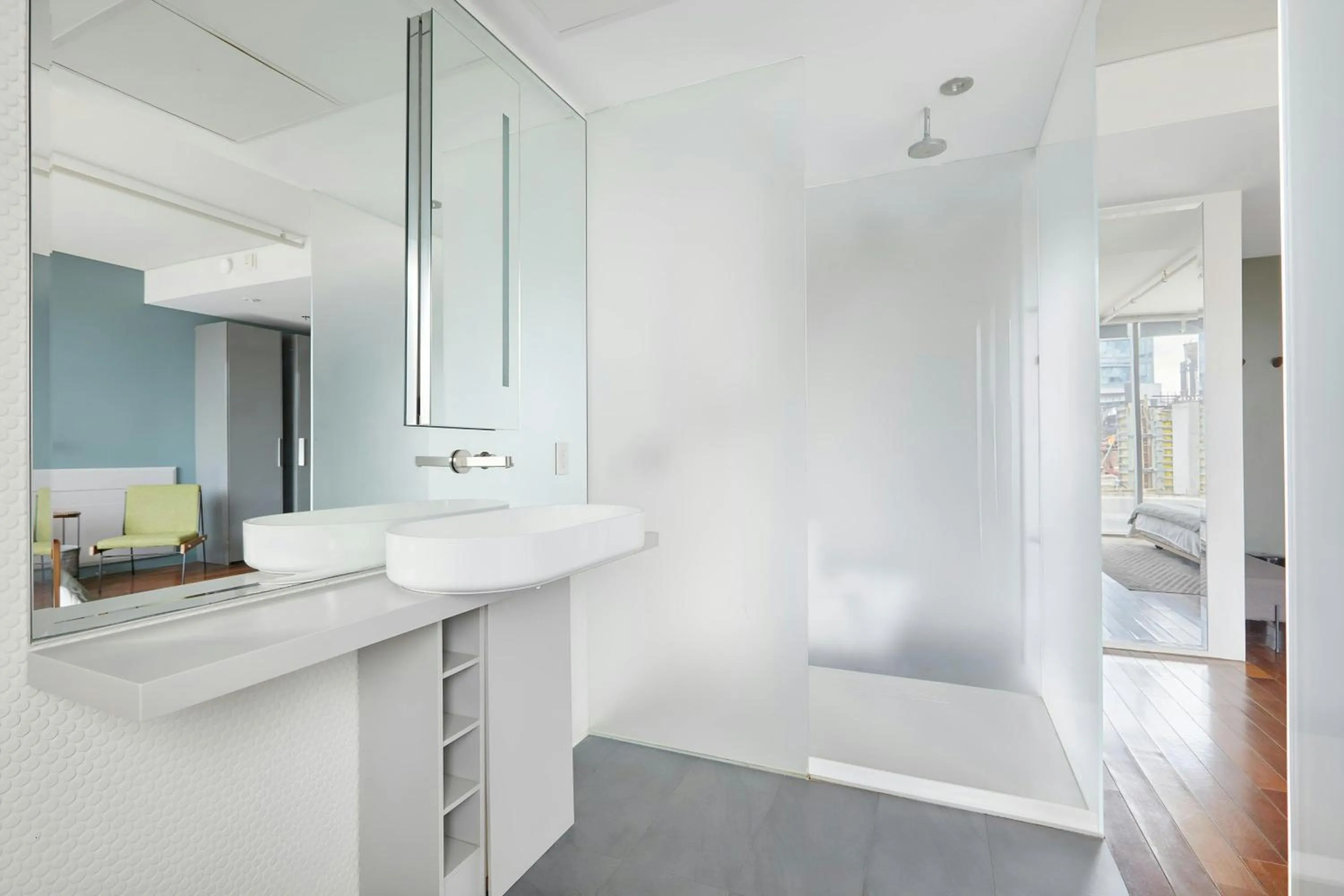 Bathroom in The Slate Hotel Downtown, Sonder by Marriott Bonvoy