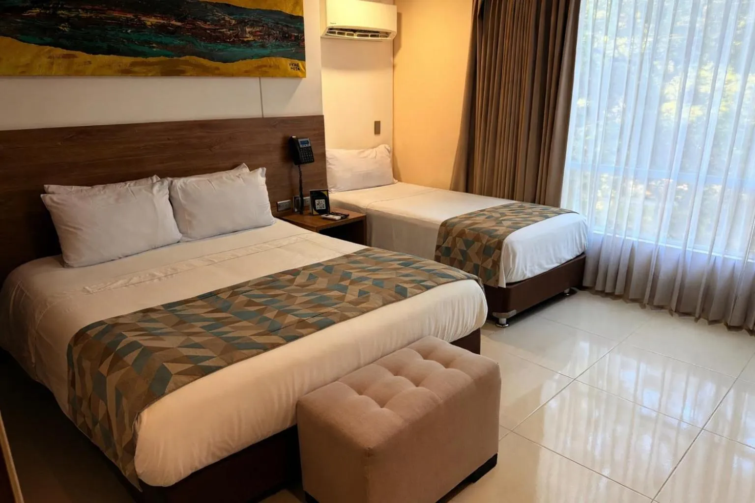 Decorative detail, Bed in Ambar Hotel Boutique Cali