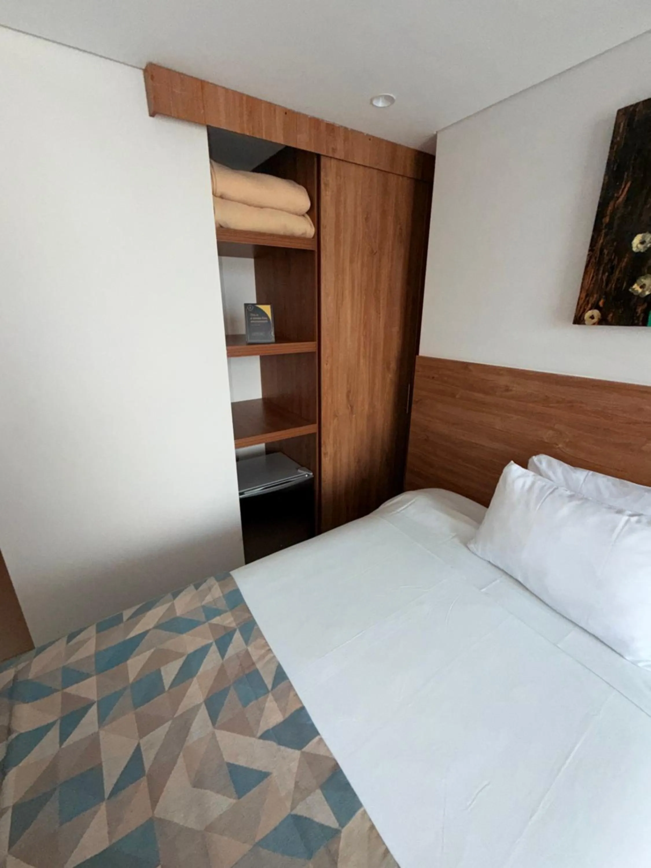 minibar, Bed in Ambar Hotel Boutique Cali