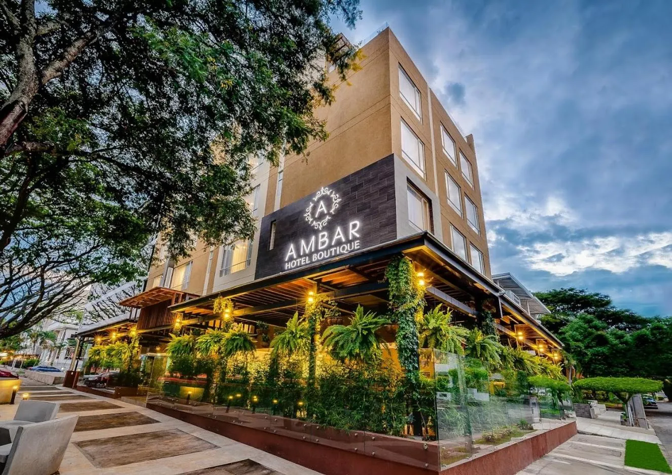 Property building in Ambar Hotel Boutique Cali