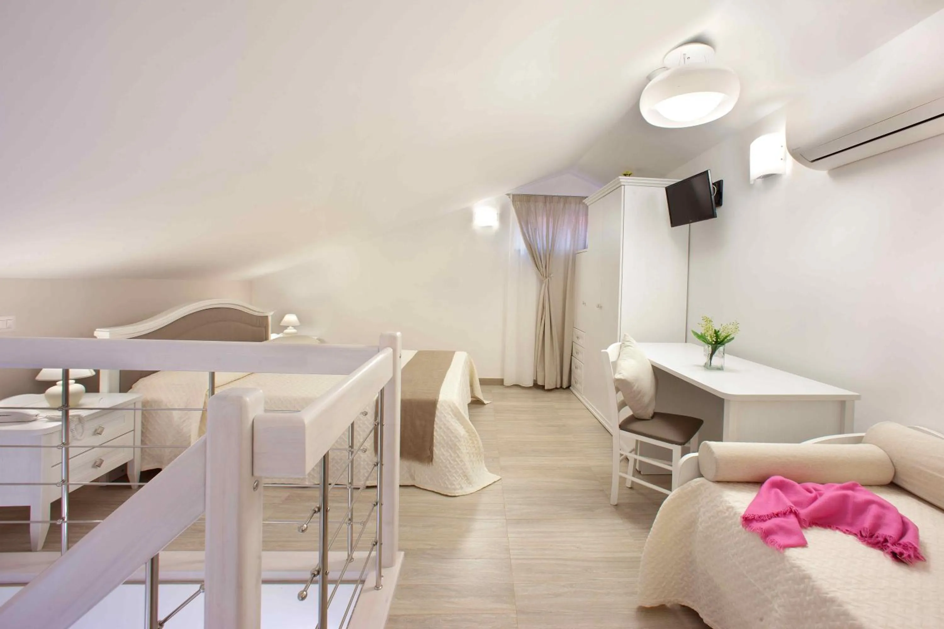 Photo of the whole room, Bed in Al Centro Suites