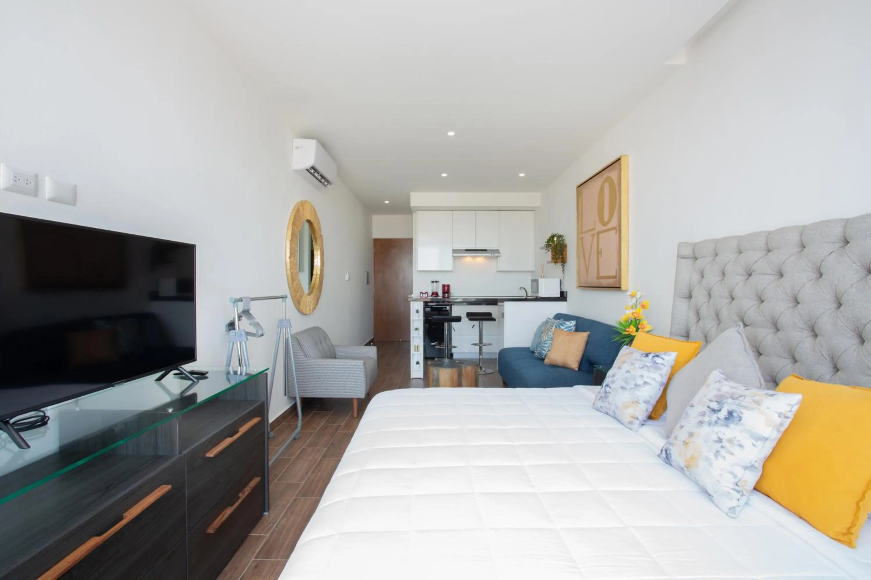 TV and multimedia, Bed in Edificio Vanessa 24 studios