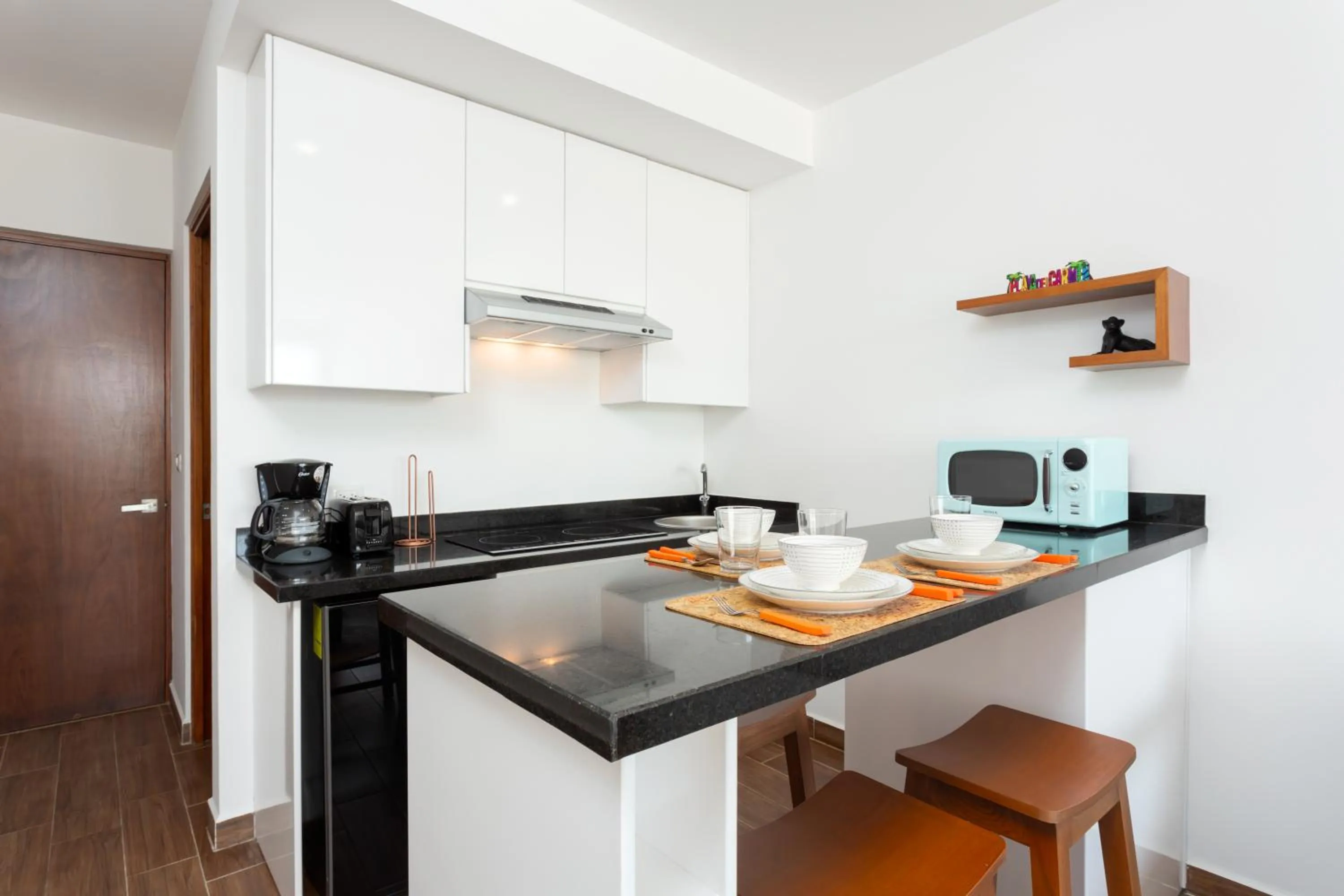 Coffee/tea facilities in Edificio Vanessa 24 studios