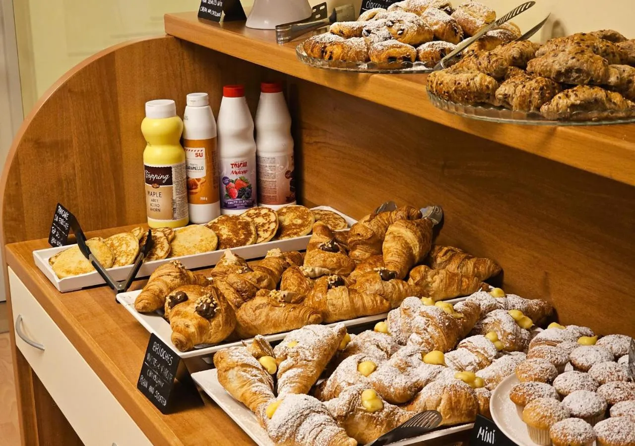 Buffet breakfast in Hotel Selene - Vista Mare