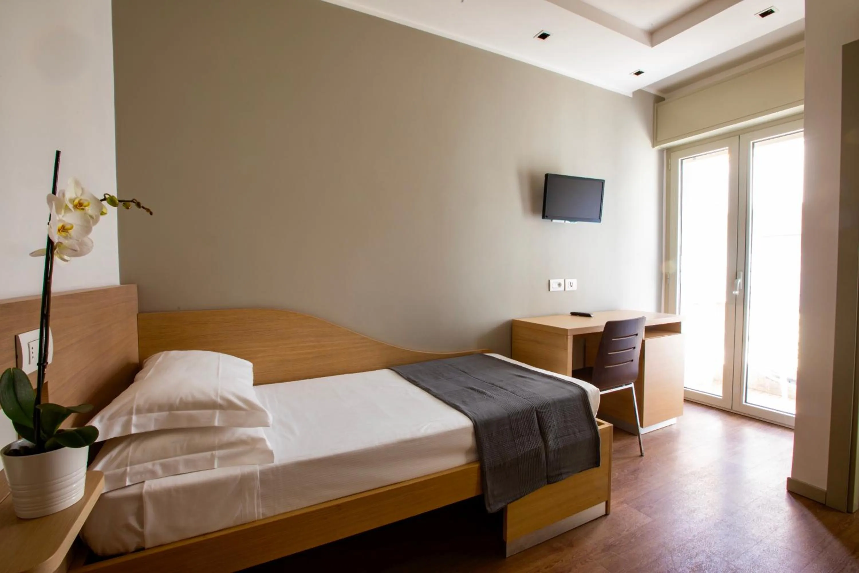 Bedroom, Bed in Hotel Liane Riccione