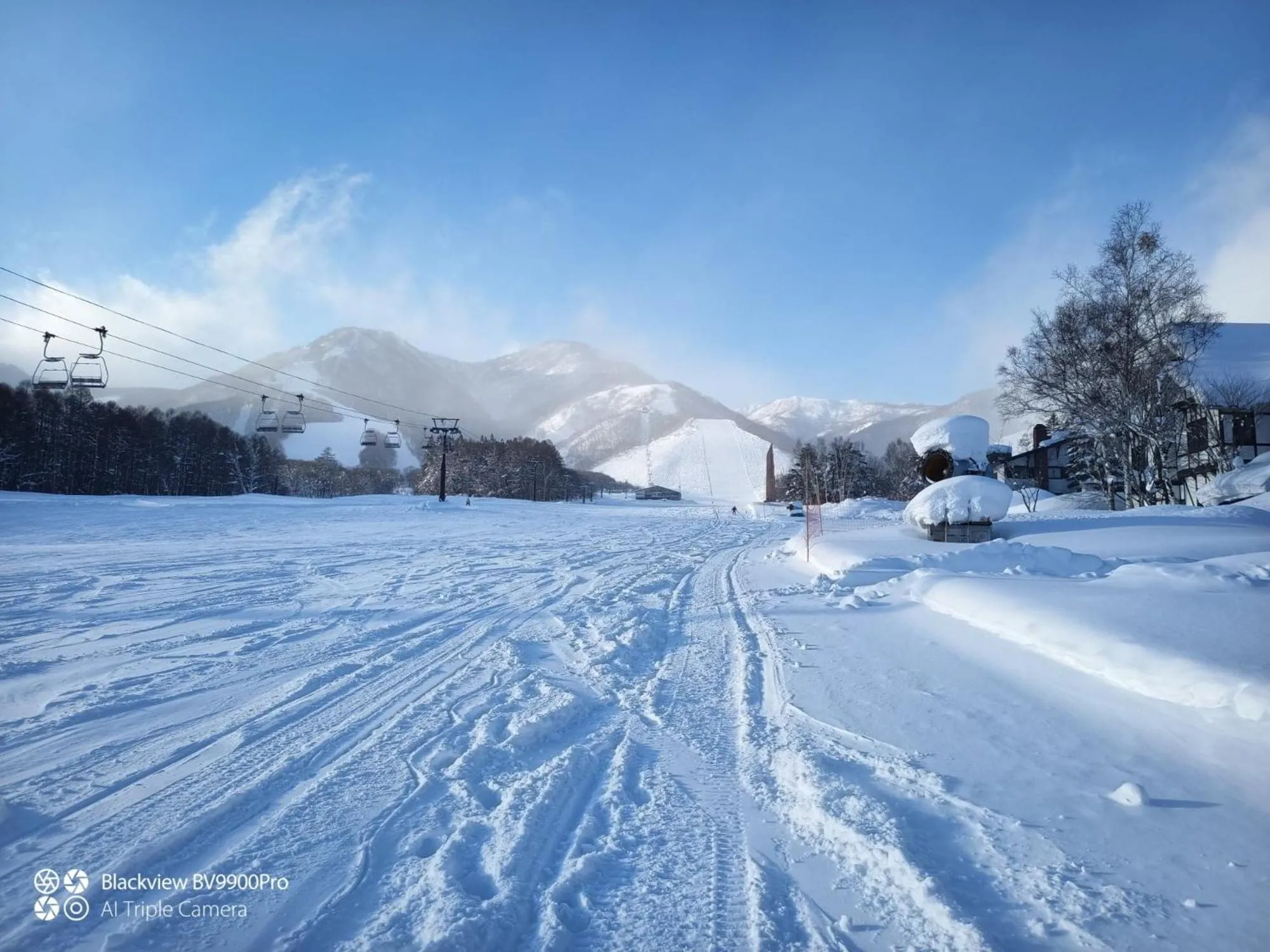 HA-MON Slope Side Hotel and Private Chalet