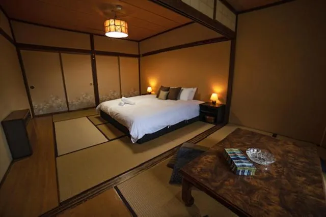 Bed in HA-MON Slope Side Hotel and Private Chalet
