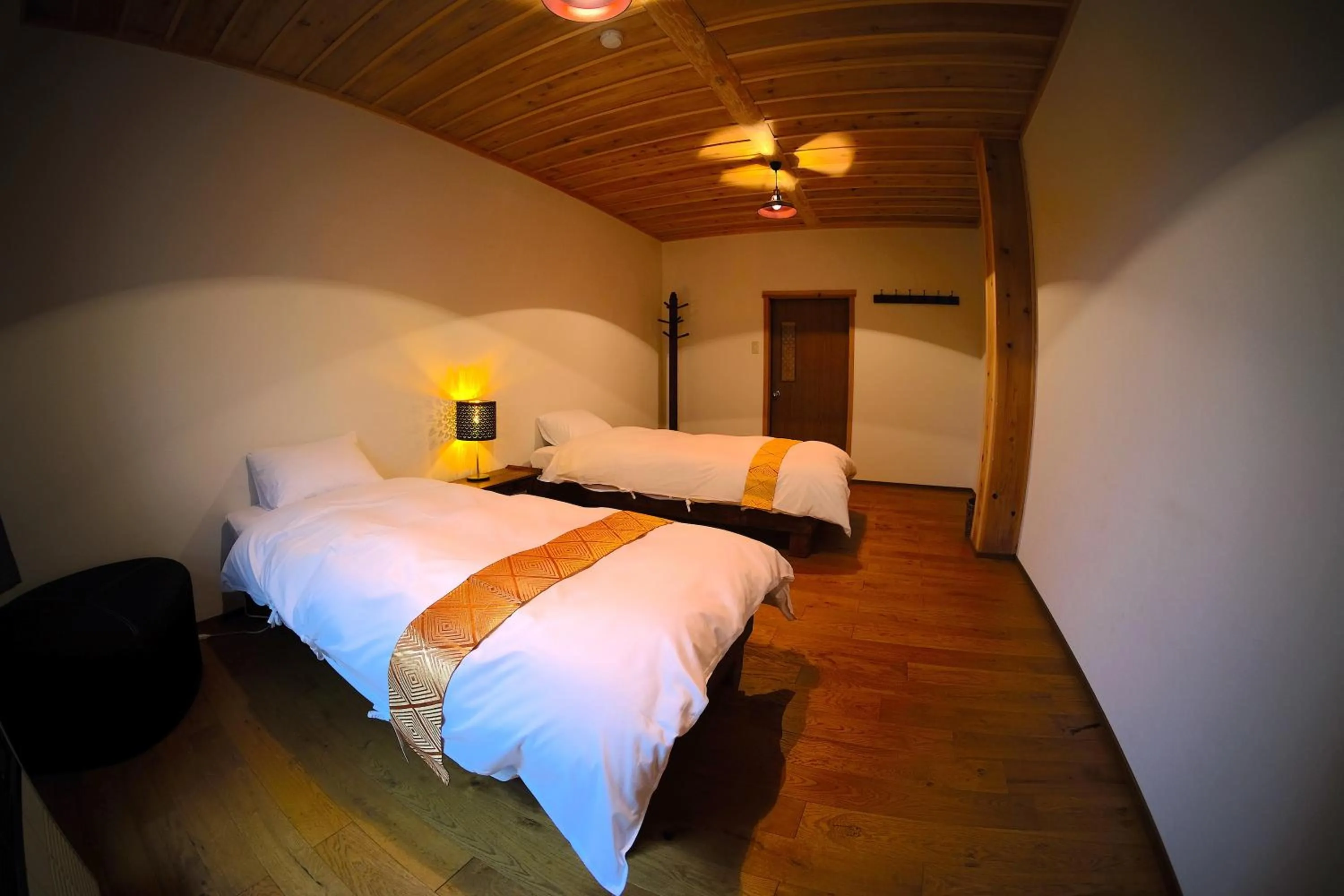 Bed in HA-MON Slope Side Hotel and Private Chalet