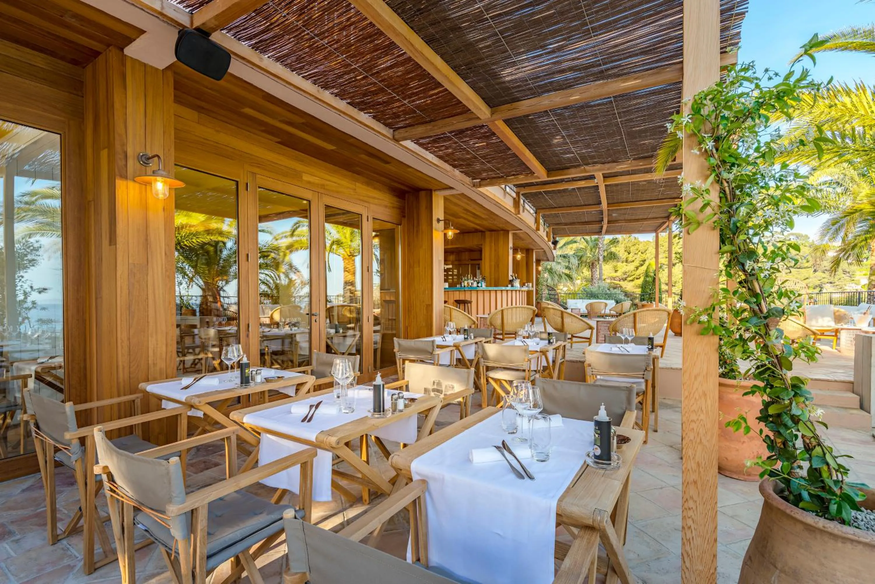 Patio in Hôtel Le Bailli De Suffren