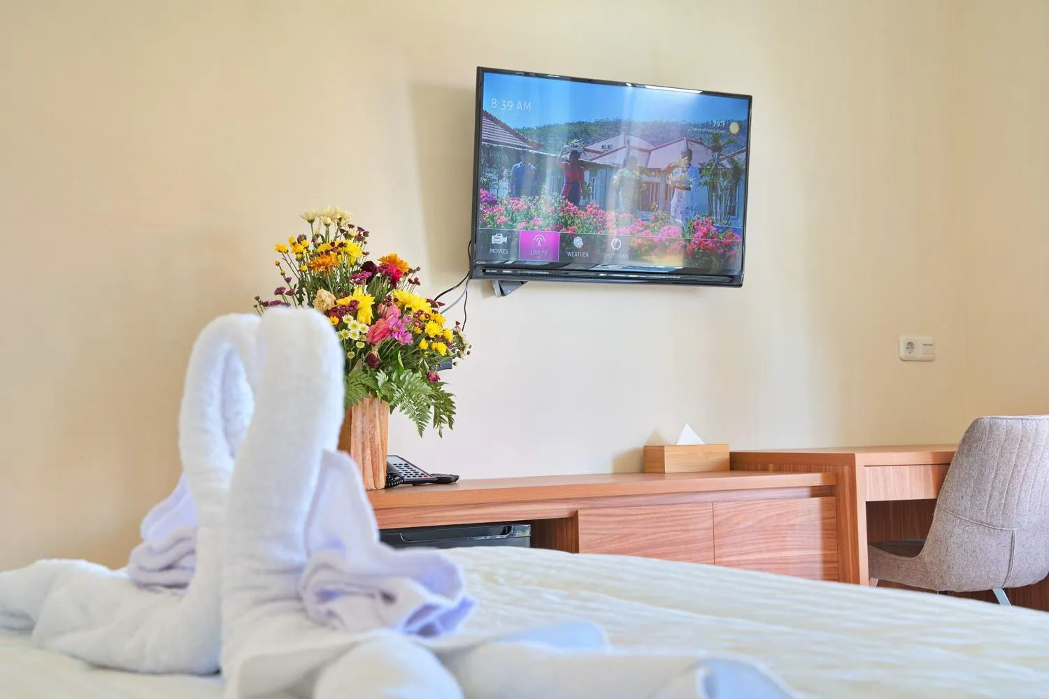 Bed in Seamount Hotel Amed