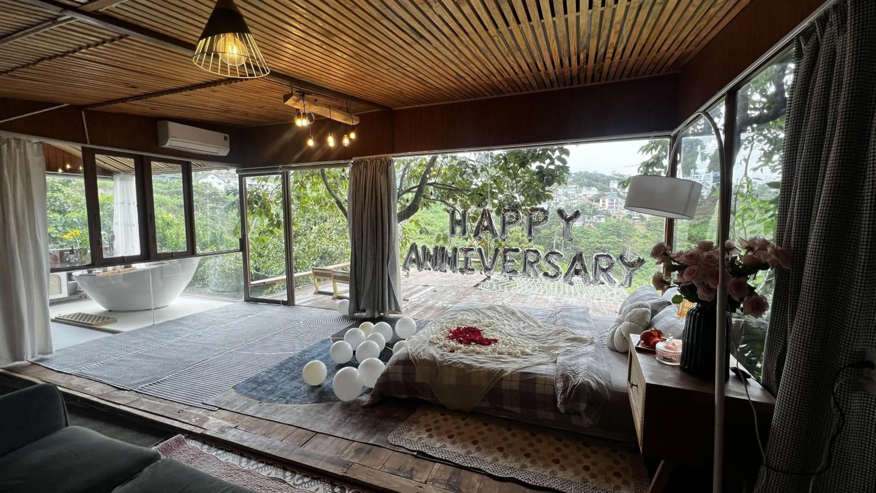 Hot Tub in An Yên Villa Đà Lạt