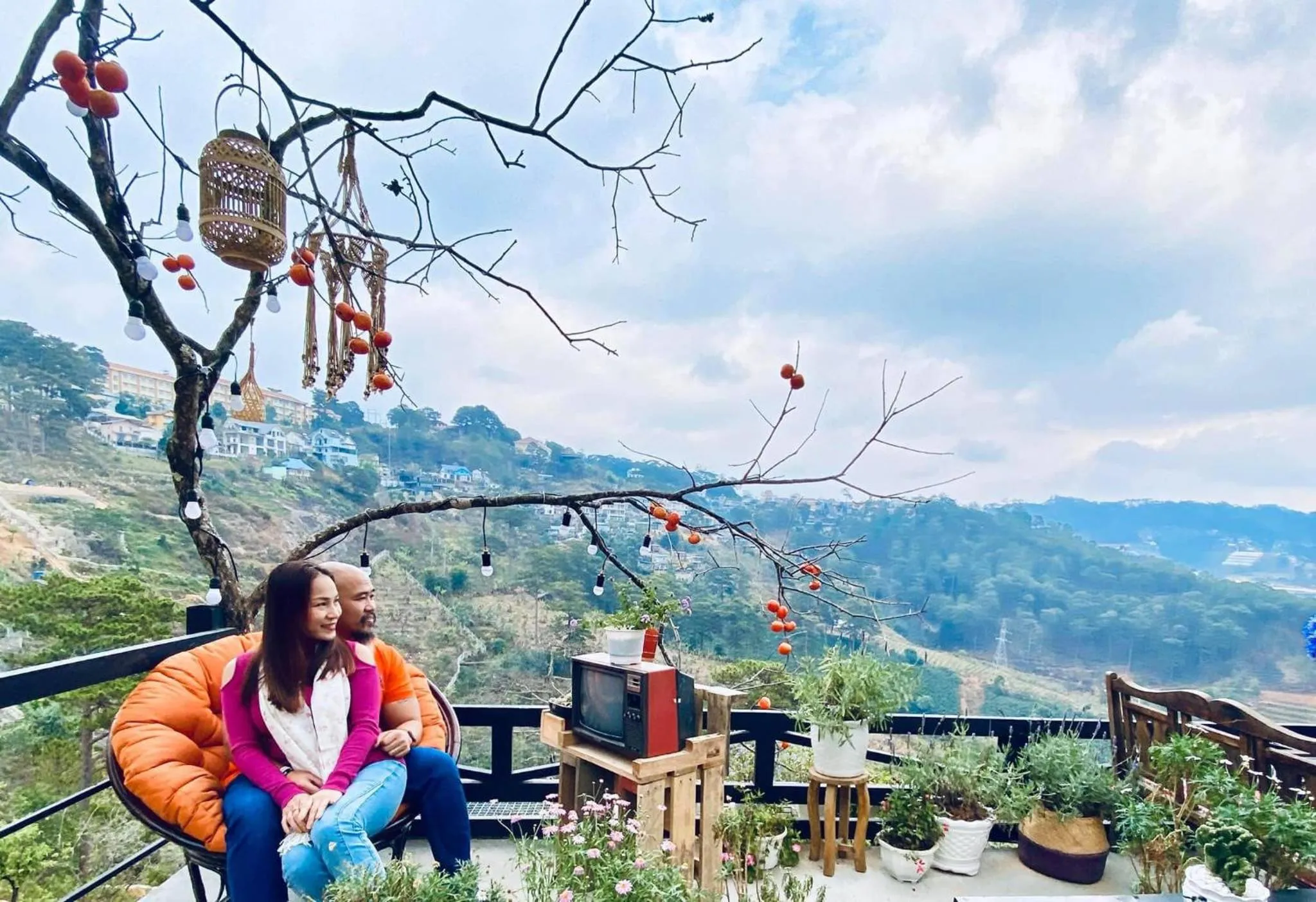 People in An Yên Villa Đà Lạt