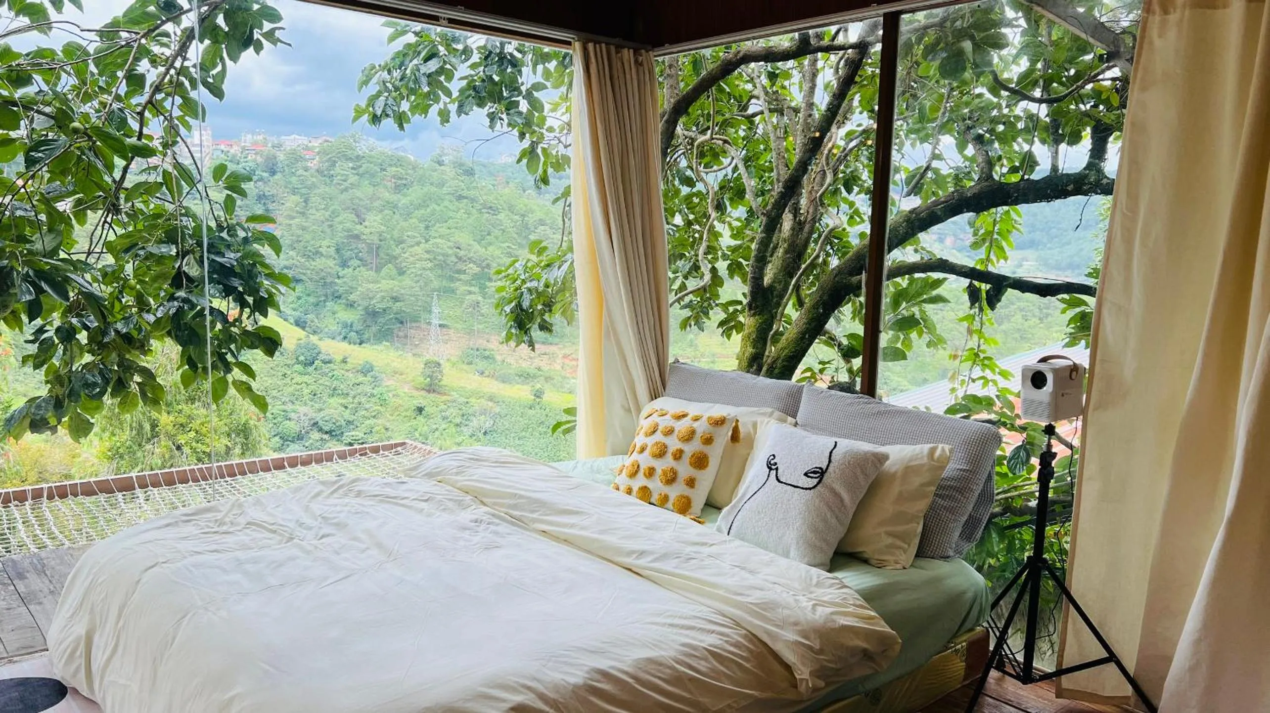 Bed in An Yên Villa Đà Lạt
