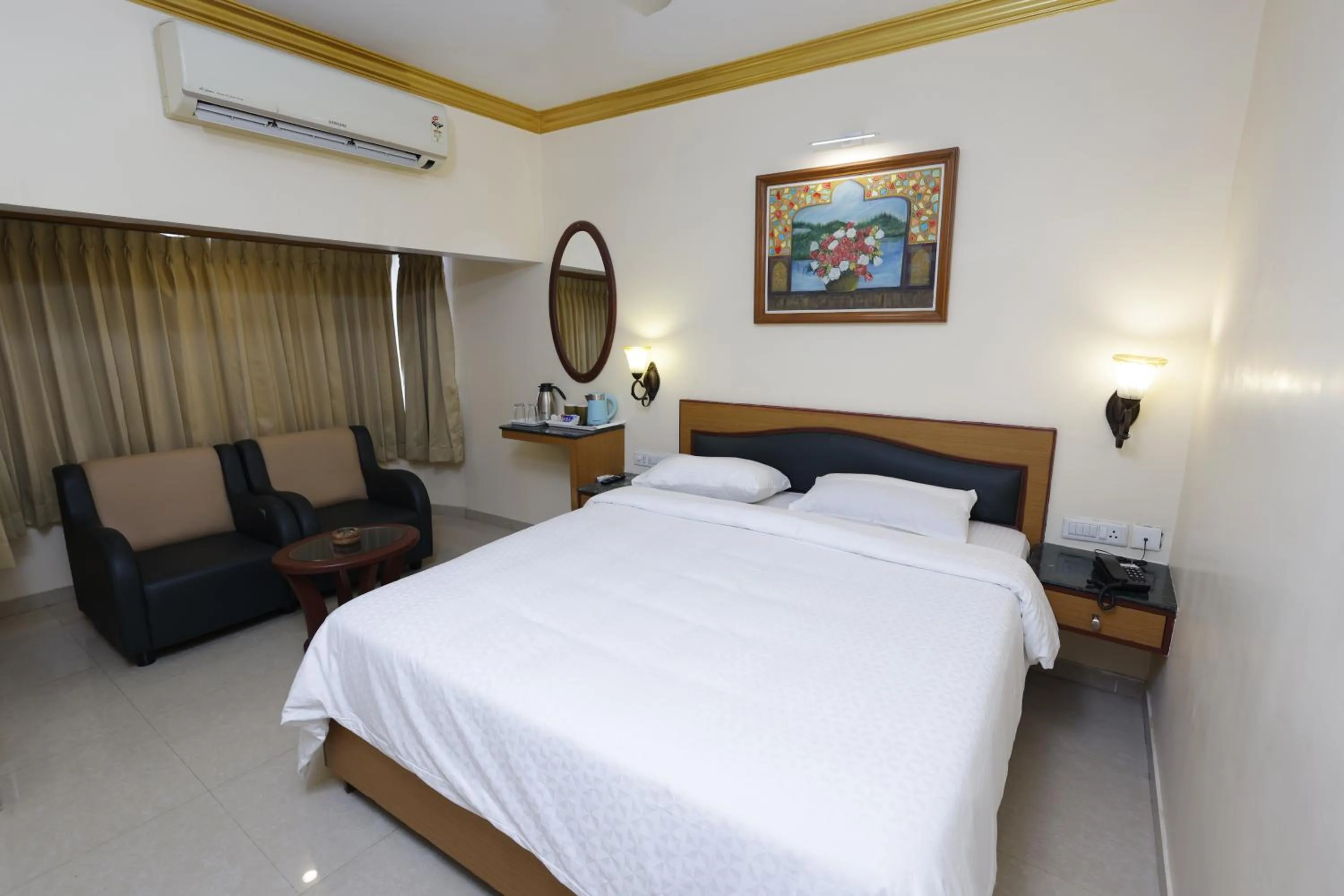 Bed in Hotel Nahar Manchester Inn