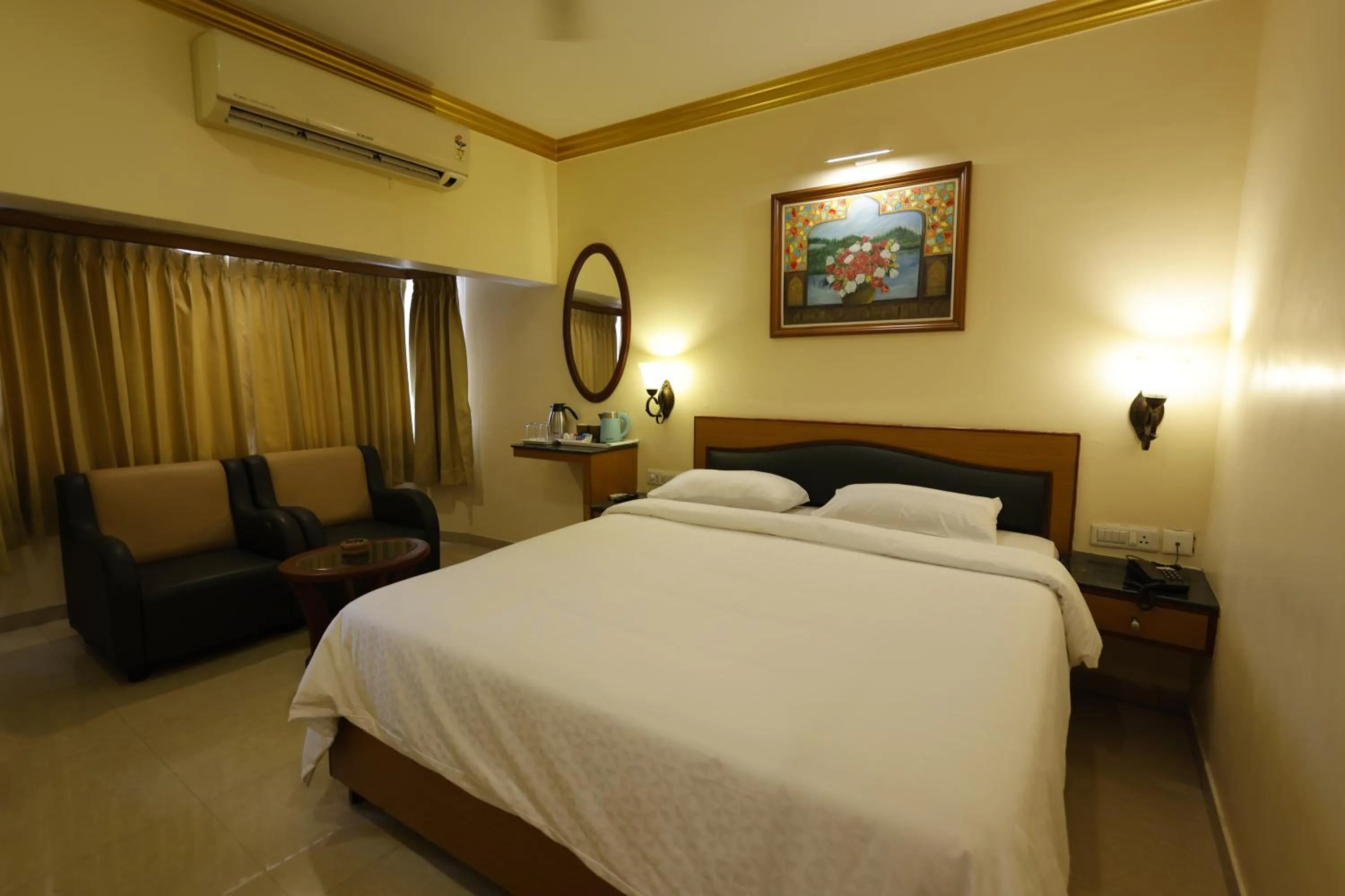 Bed in Hotel Nahar Manchester Inn