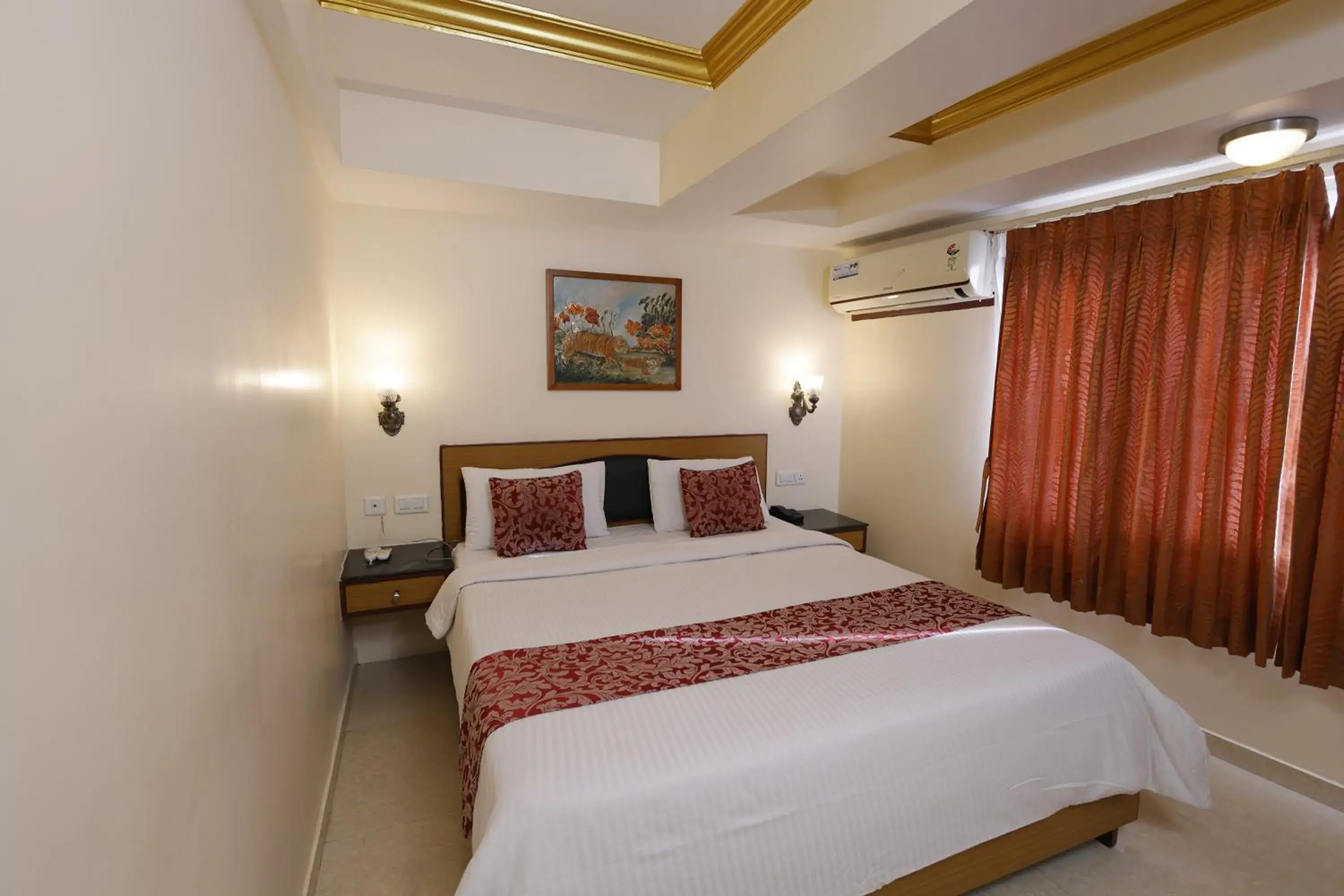 Deluxe Double or Twin Room - single occupancy in Hotel Nahar Manchester Inn Deluxe Double or Twin Room - single occupancy in Hotel Nahar Manchester Inn