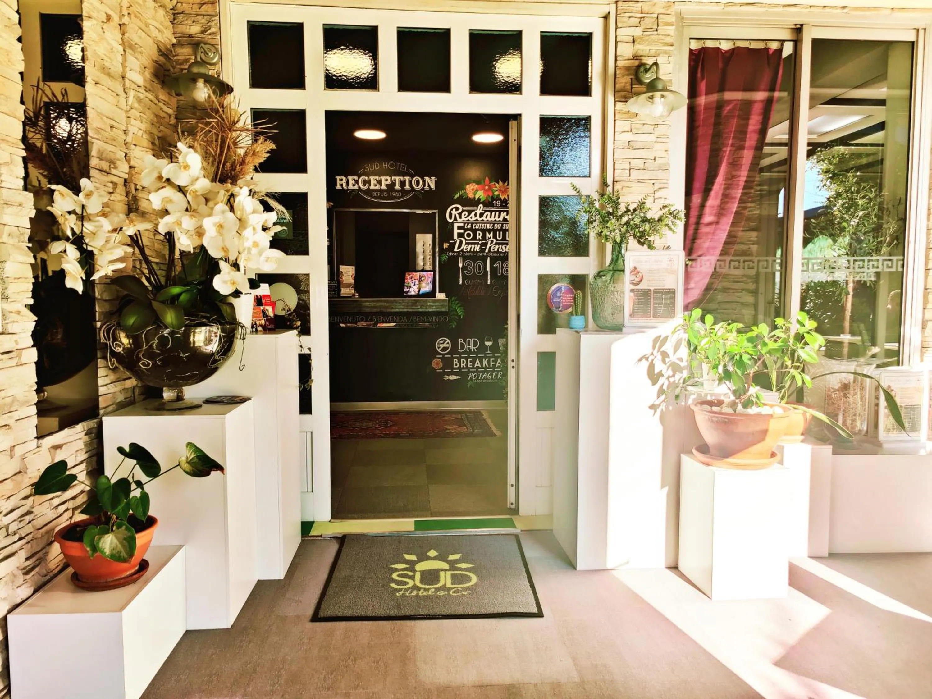Day in Sud Hôtel Restaurant